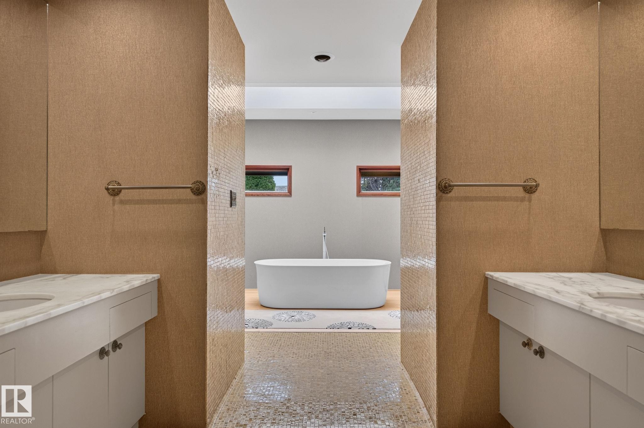 59 Westbrook Drive Nw, Edmonton, AB - Indoor Photo Showing Bathroom