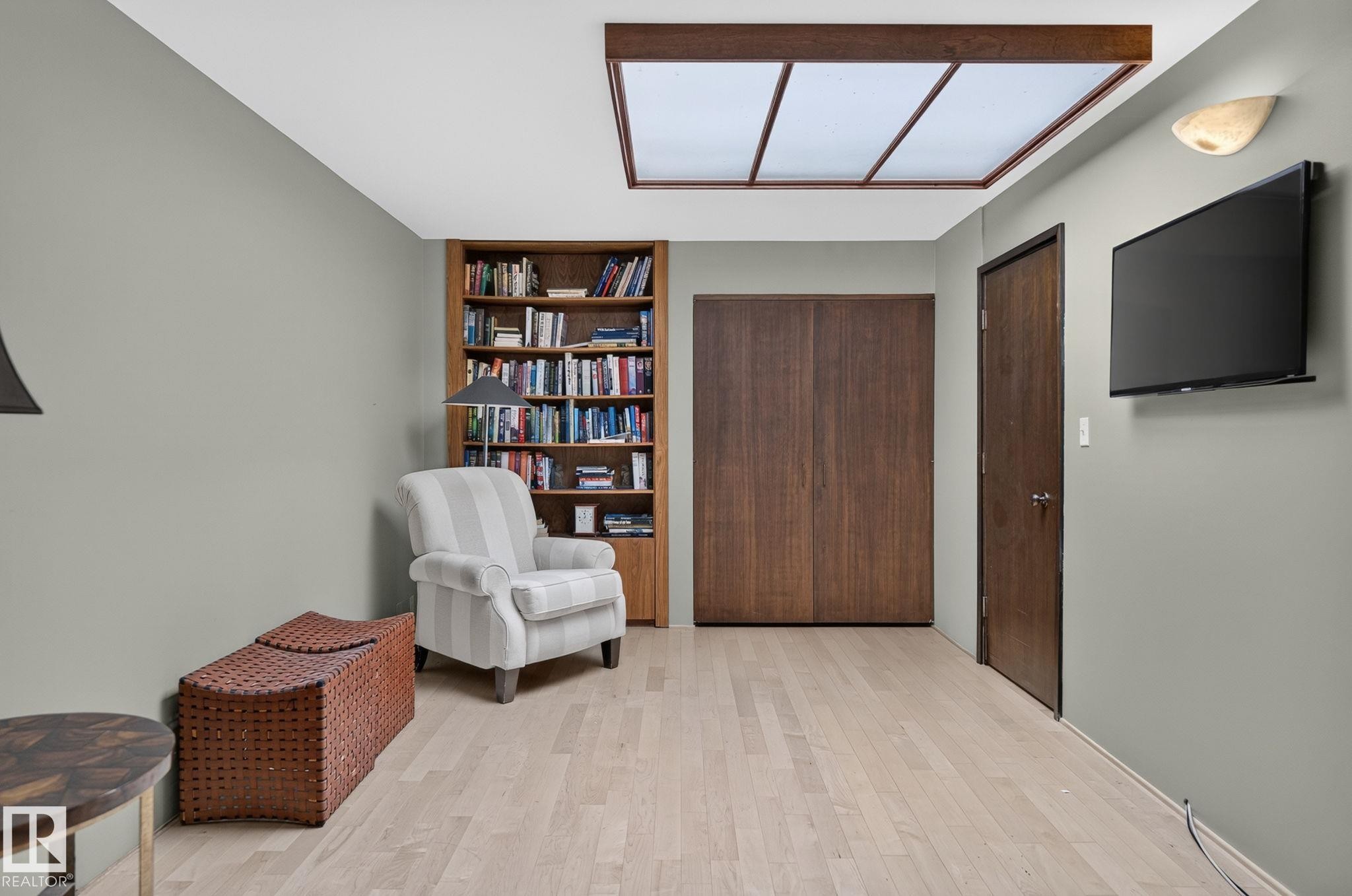 59 Westbrook Drive Nw, Edmonton, AB - Indoor Photo Showing Other Room