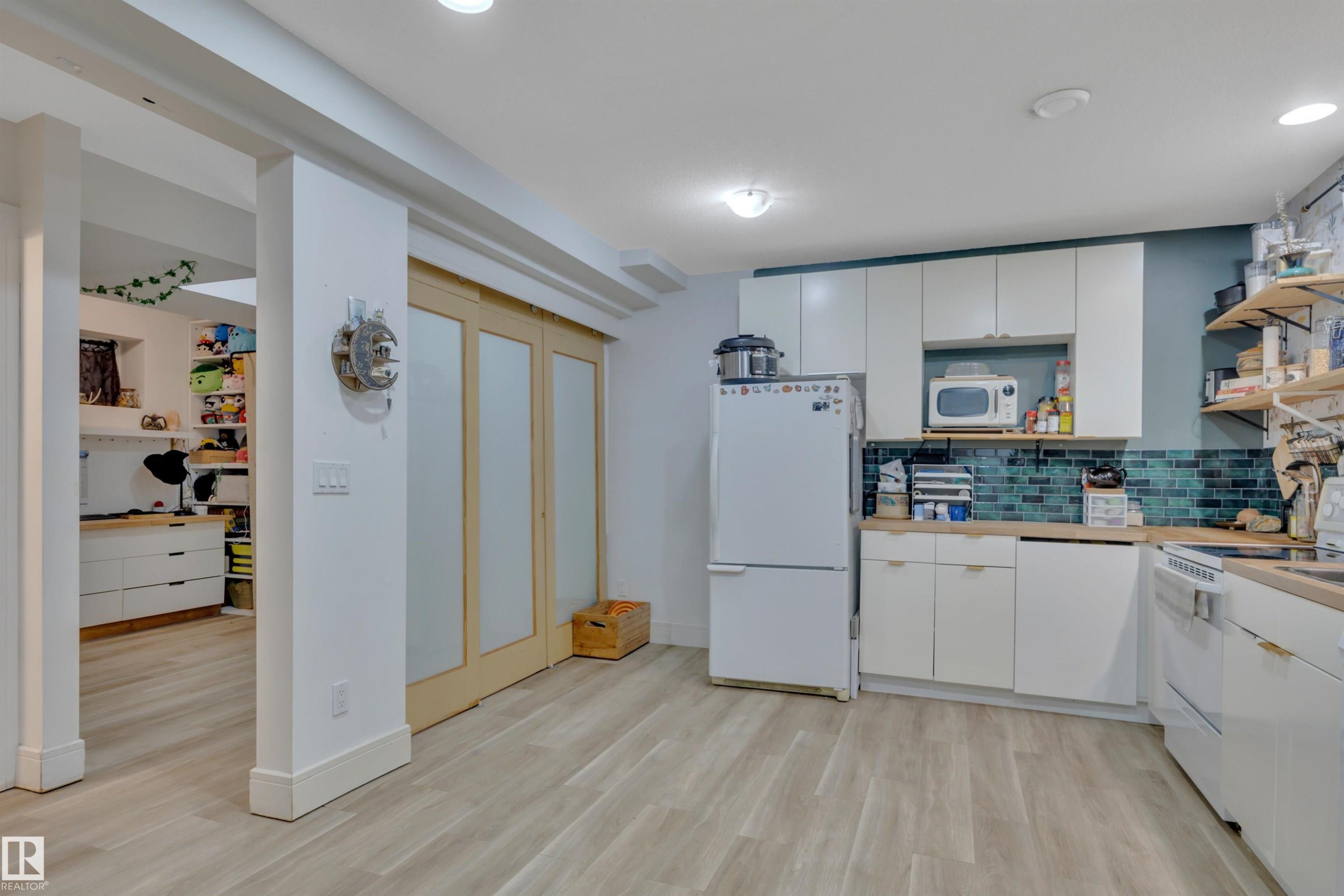 12205 112 Avenue, Edmonton, AB - Indoor