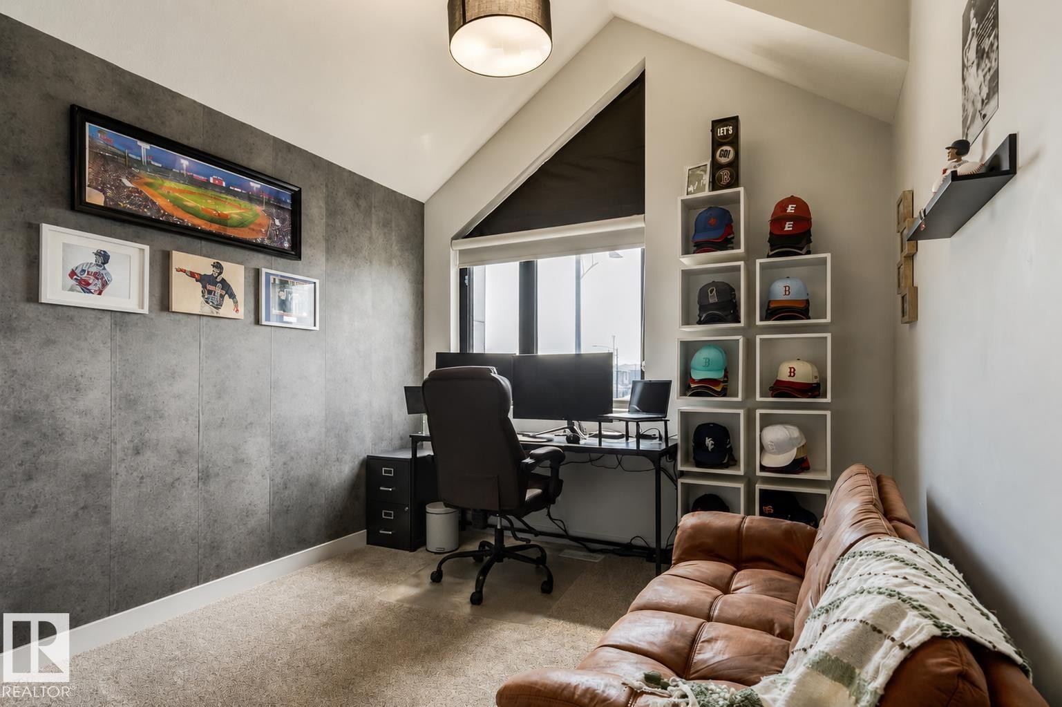 6805 Knox Loop Sw, Edmonton, AB - Indoor Photo Showing Office