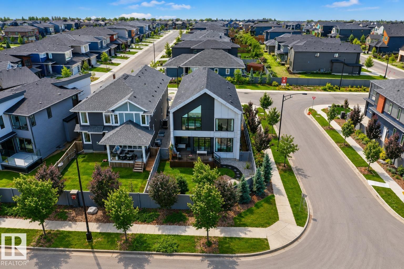 6805 Knox Loop Sw, Edmonton, AB - Outdoor With View