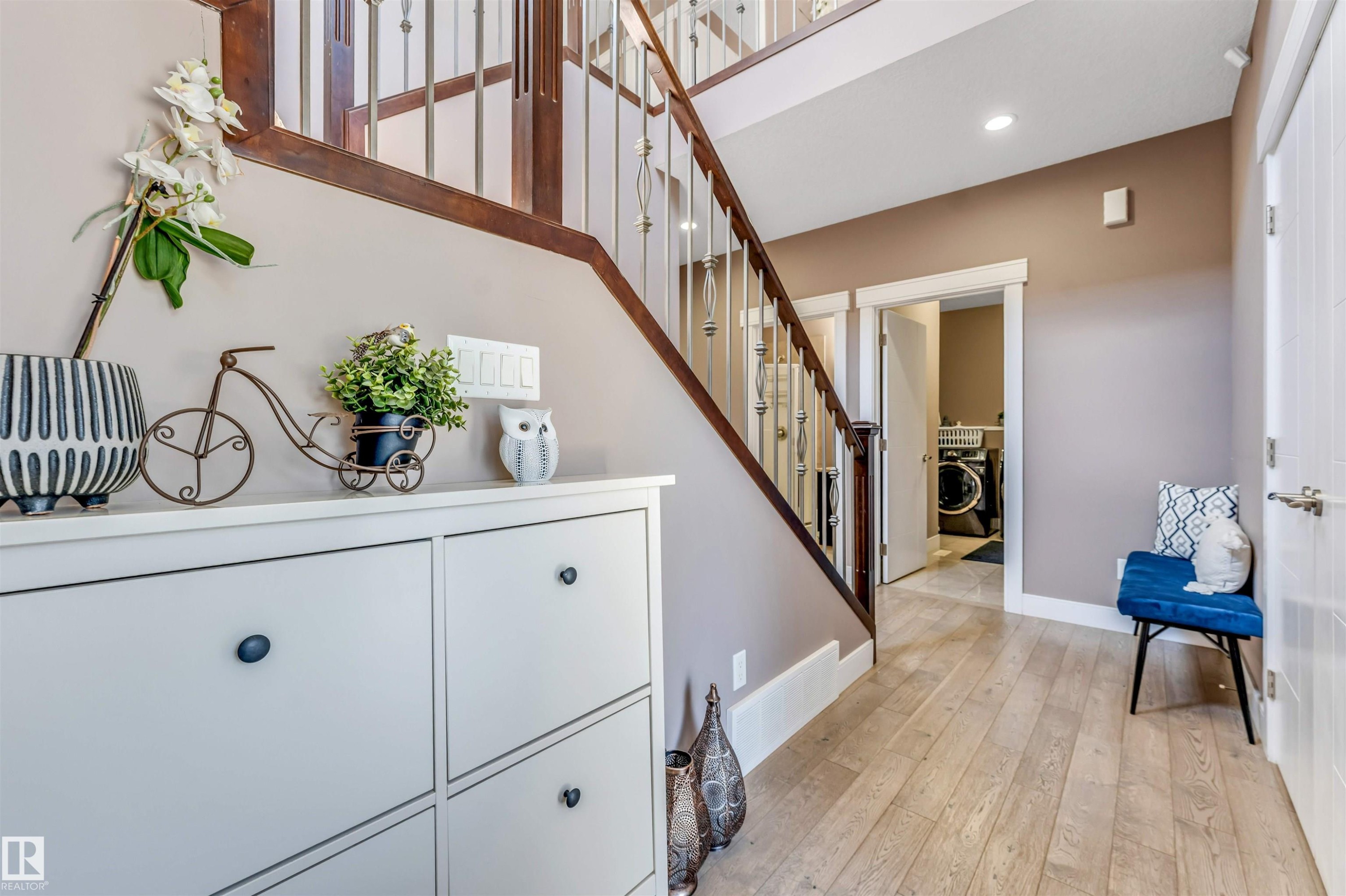 3819 Claxton Close Sw, Edmonton, AB - Indoor Photo Showing Other Room