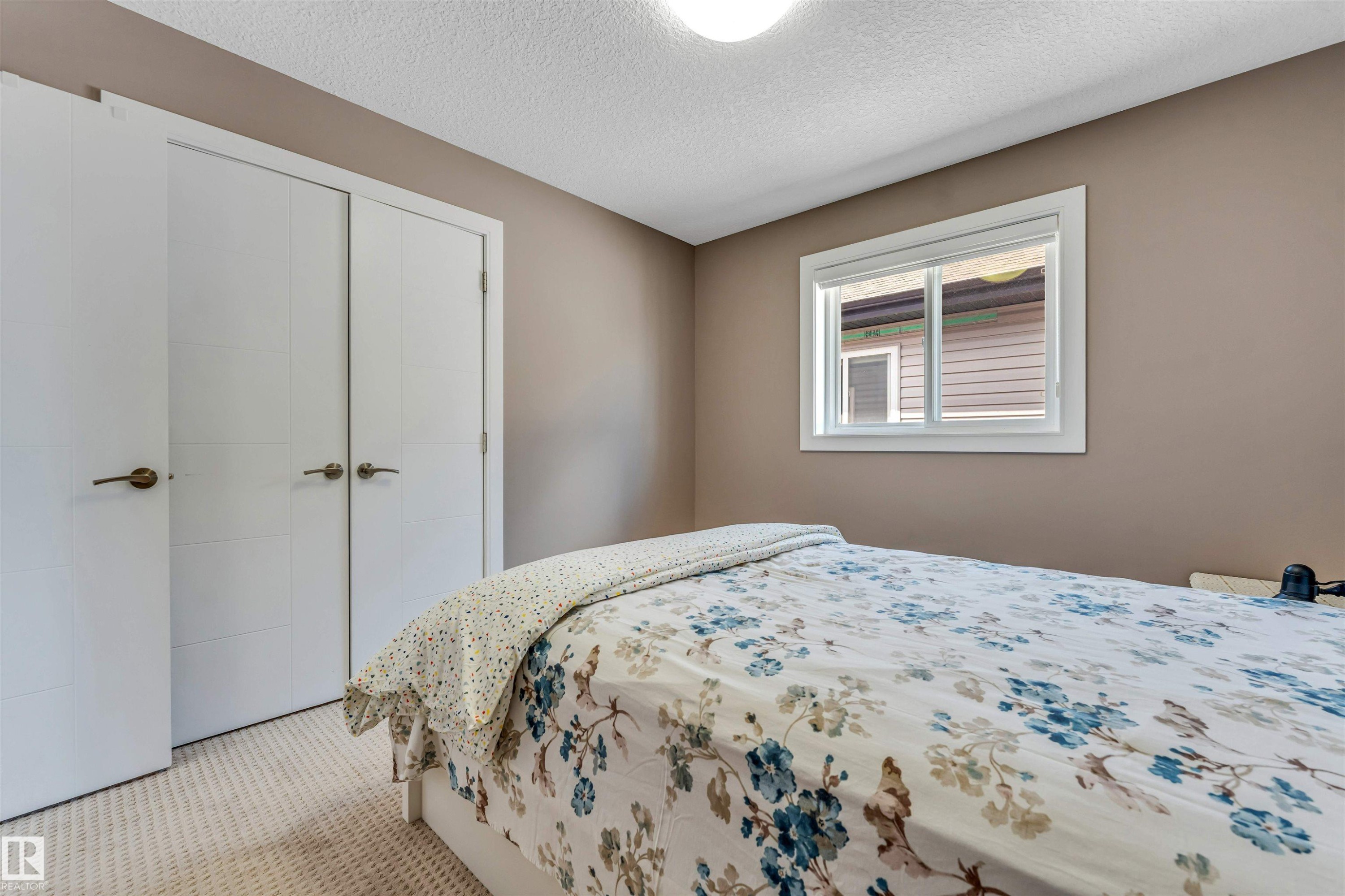 3819 Claxton Close Sw, Edmonton, AB - Indoor Photo Showing Bedroom