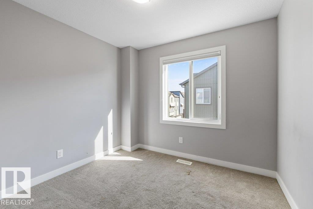 #62 16903 68 St Nw, Edmonton, AB - Indoor Photo Showing Other Room