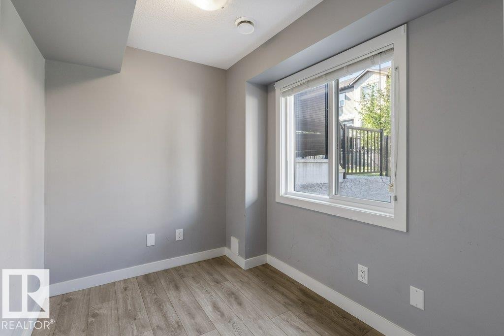 #62 16903 68 St Nw, Edmonton, AB - Indoor Photo Showing Other Room