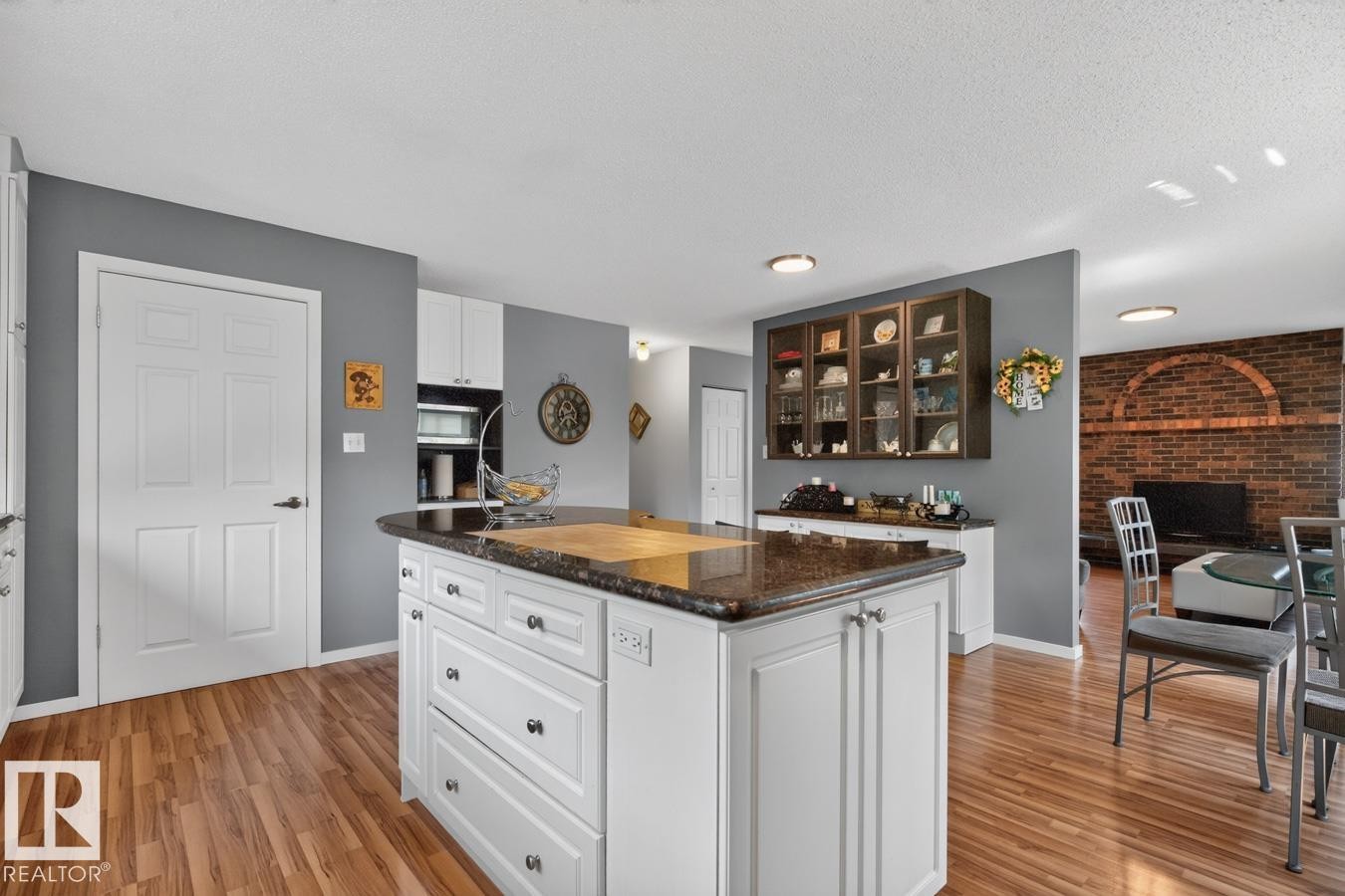 2408 80 Street Nw, Edmonton, AB - Indoor Photo Showing Kitchen