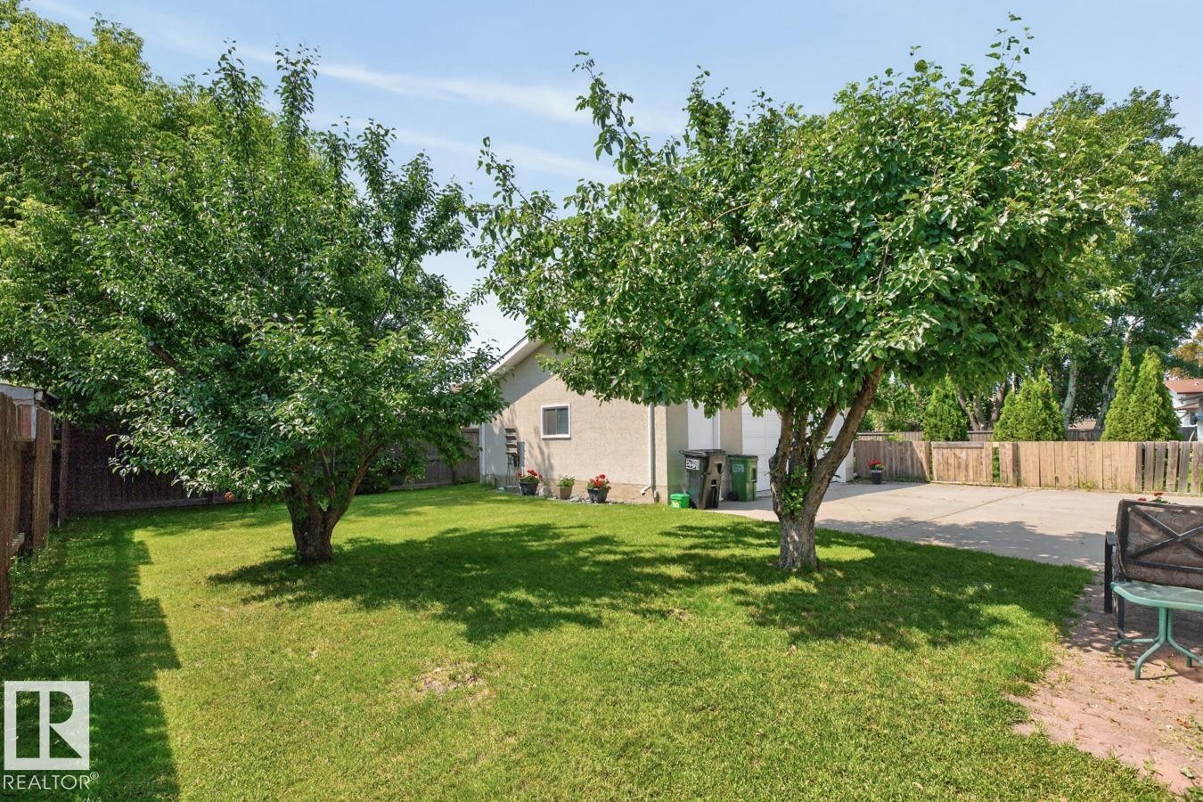 2408 80 Street Nw, Edmonton, AB - Outdoor