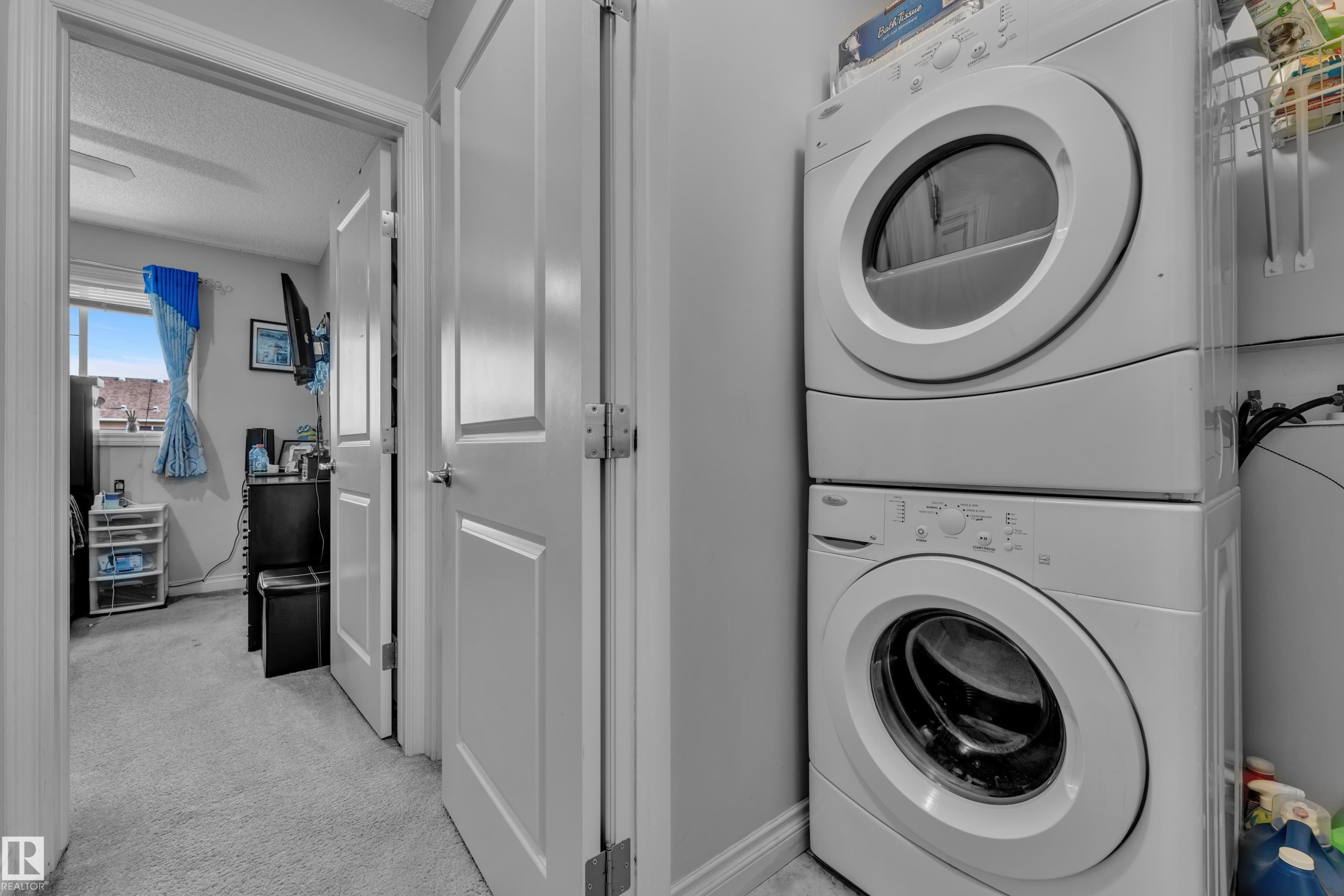 3127 16 Avenue Nw, Edmonton, AB - Indoor Photo Showing Laundry Room