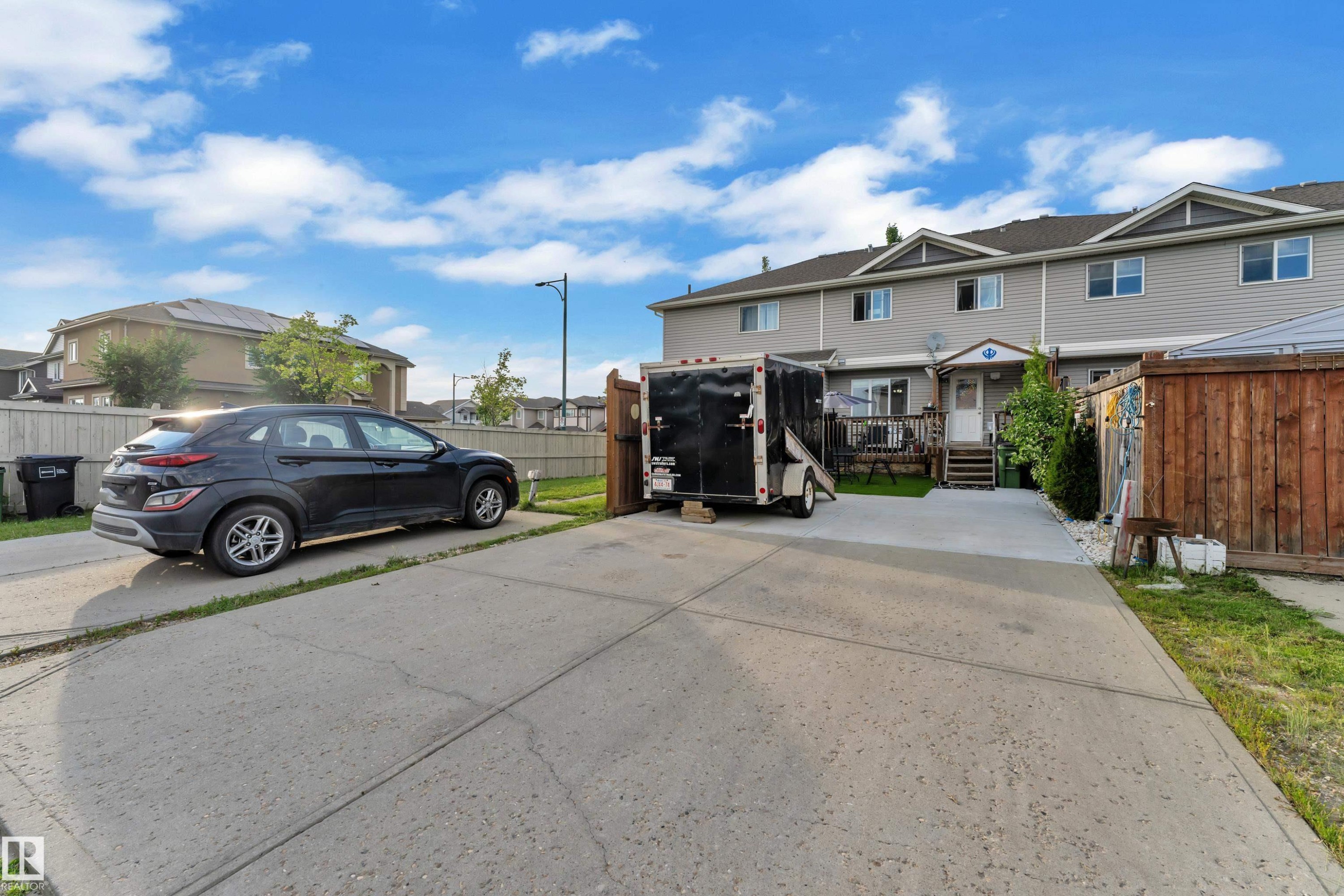 3127 16 Avenue Nw, Edmonton, AB - Outdoor