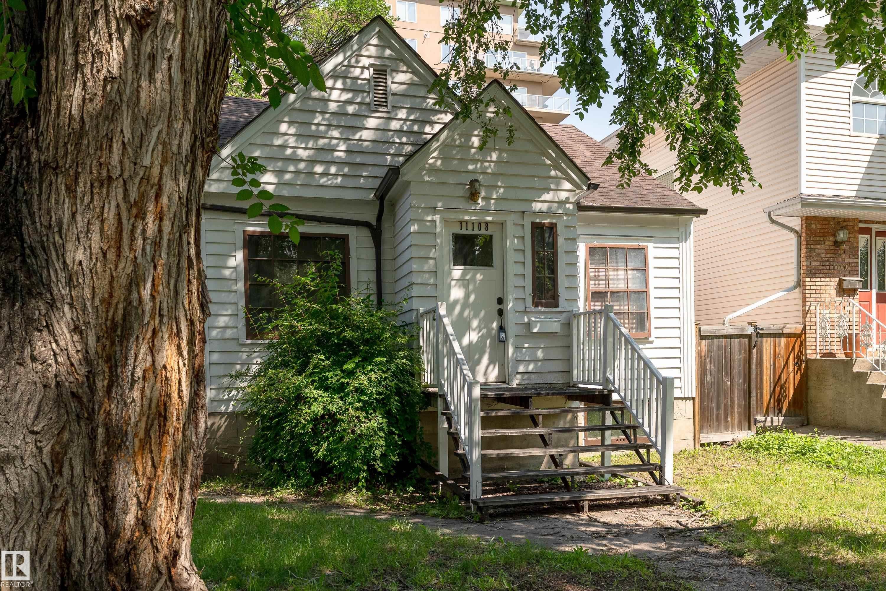 11108 81 Avenue Nw, Edmonton, AB - Outdoor
