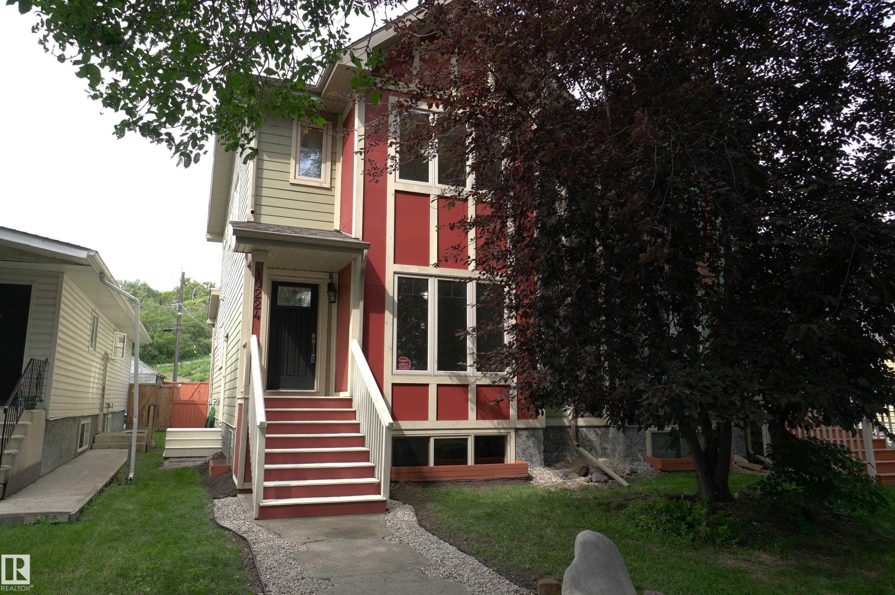 10224 90 Street Nw, Edmonton, AB - Outdoor