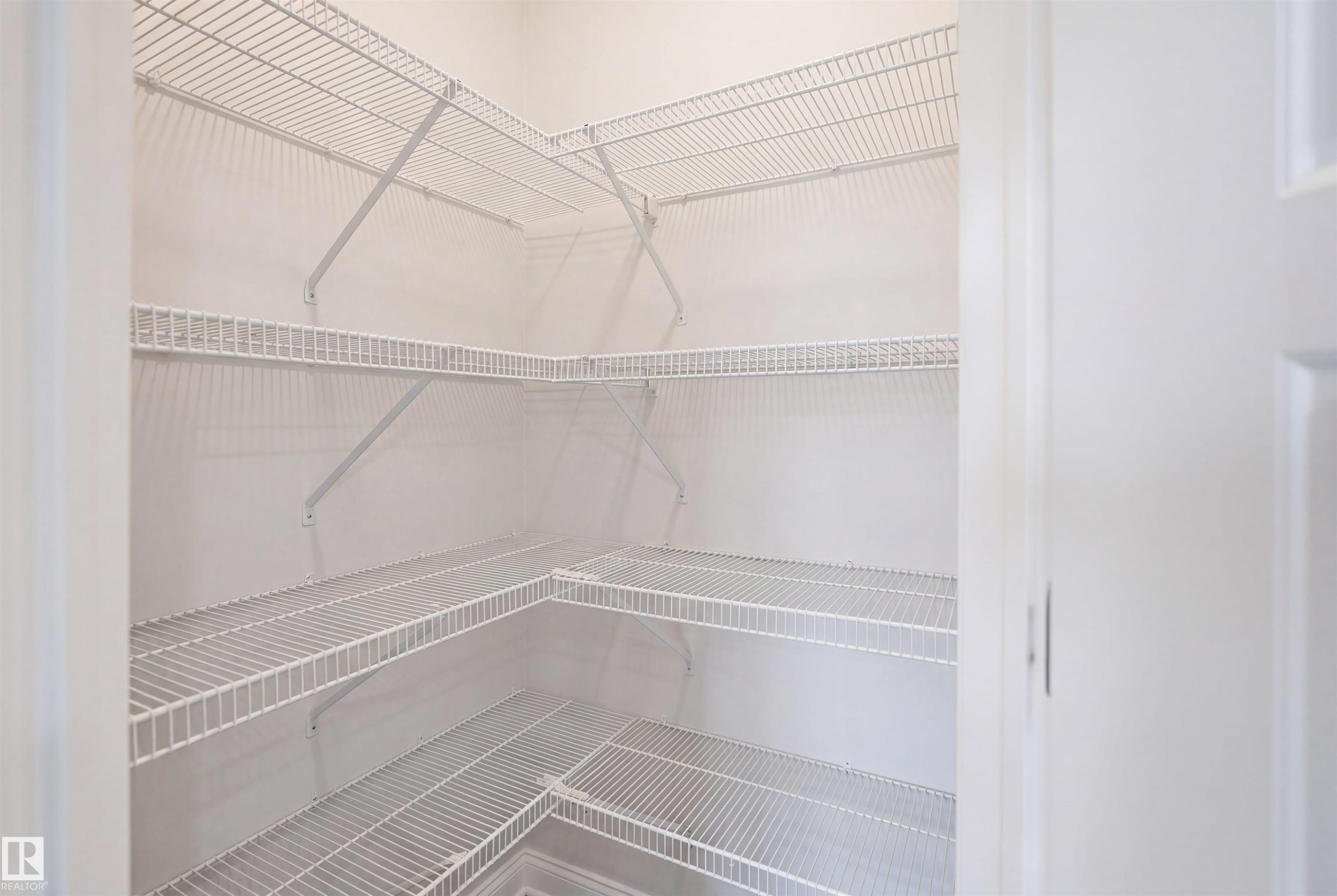 2284 Chokecherry Close Sw, Edmonton, AB - Indoor With Storage
