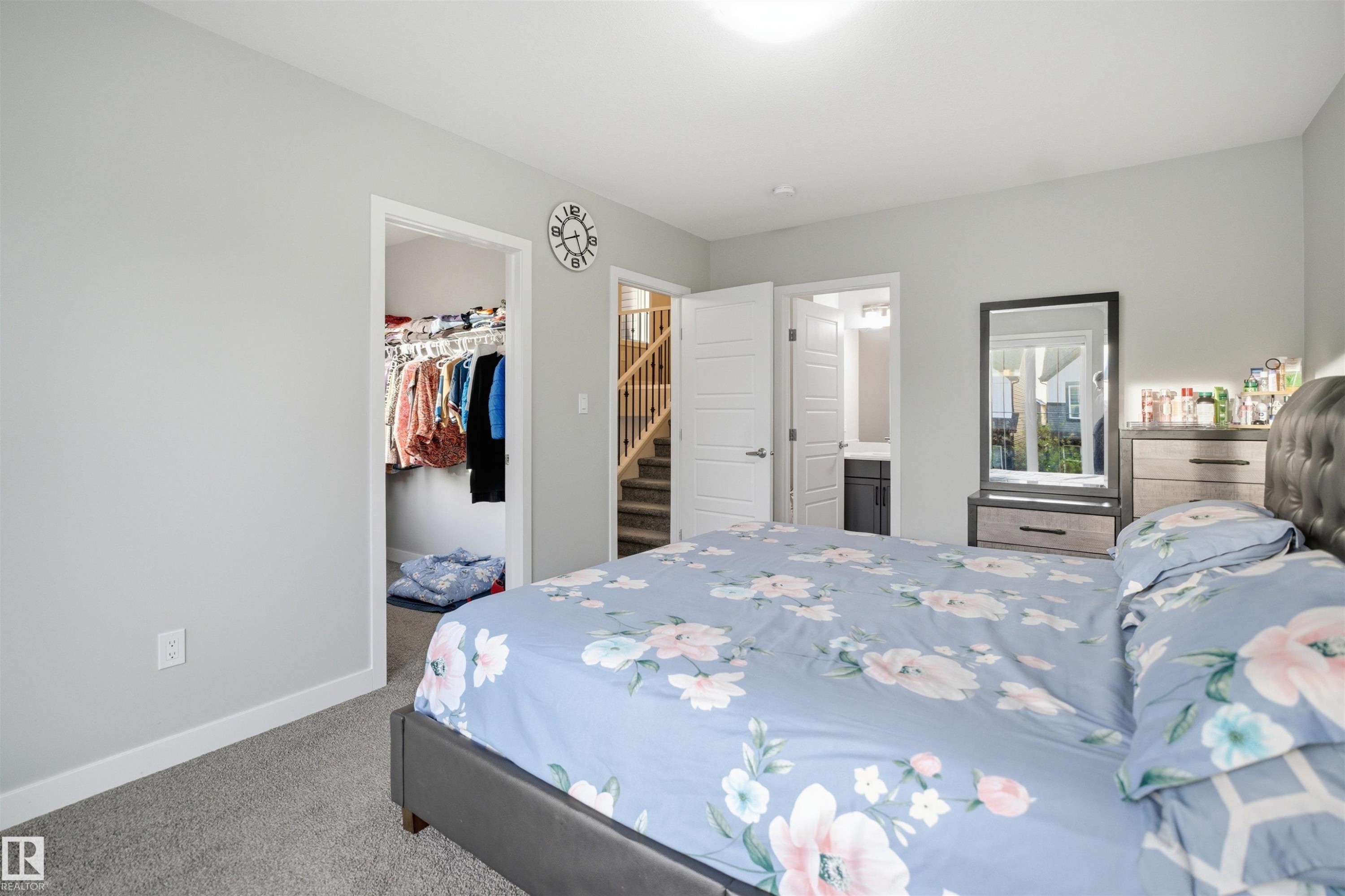 2284 Chokecherry Close Sw, Edmonton, AB - Indoor Photo Showing Bedroom