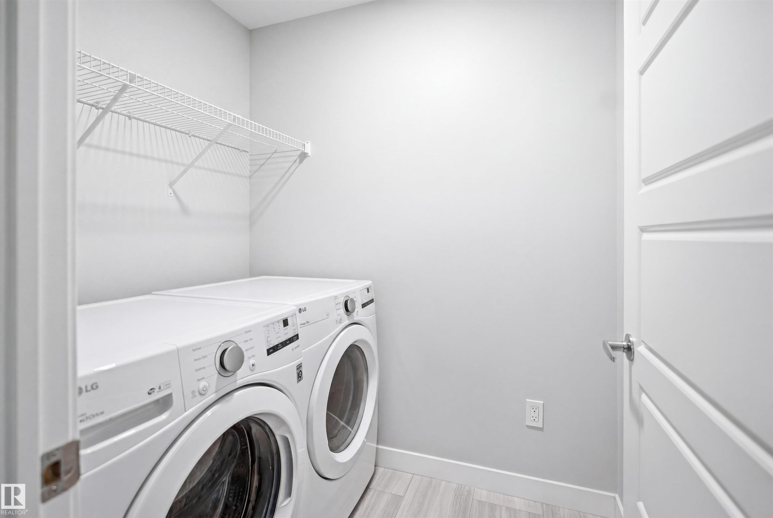 2284 Chokecherry Close Sw, Edmonton, AB - Indoor Photo Showing Laundry Room