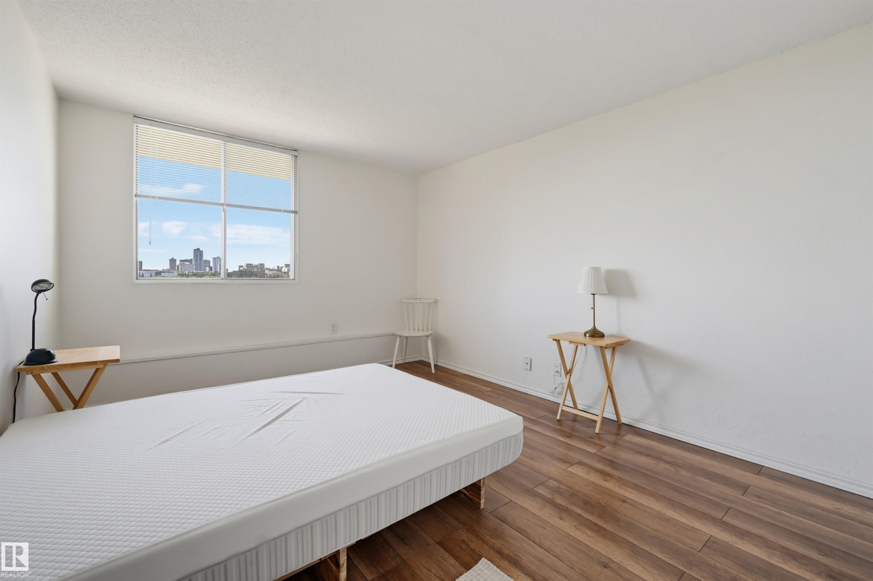 #709 11307 99 Av Nw, Edmonton, AB - Indoor Photo Showing Bedroom