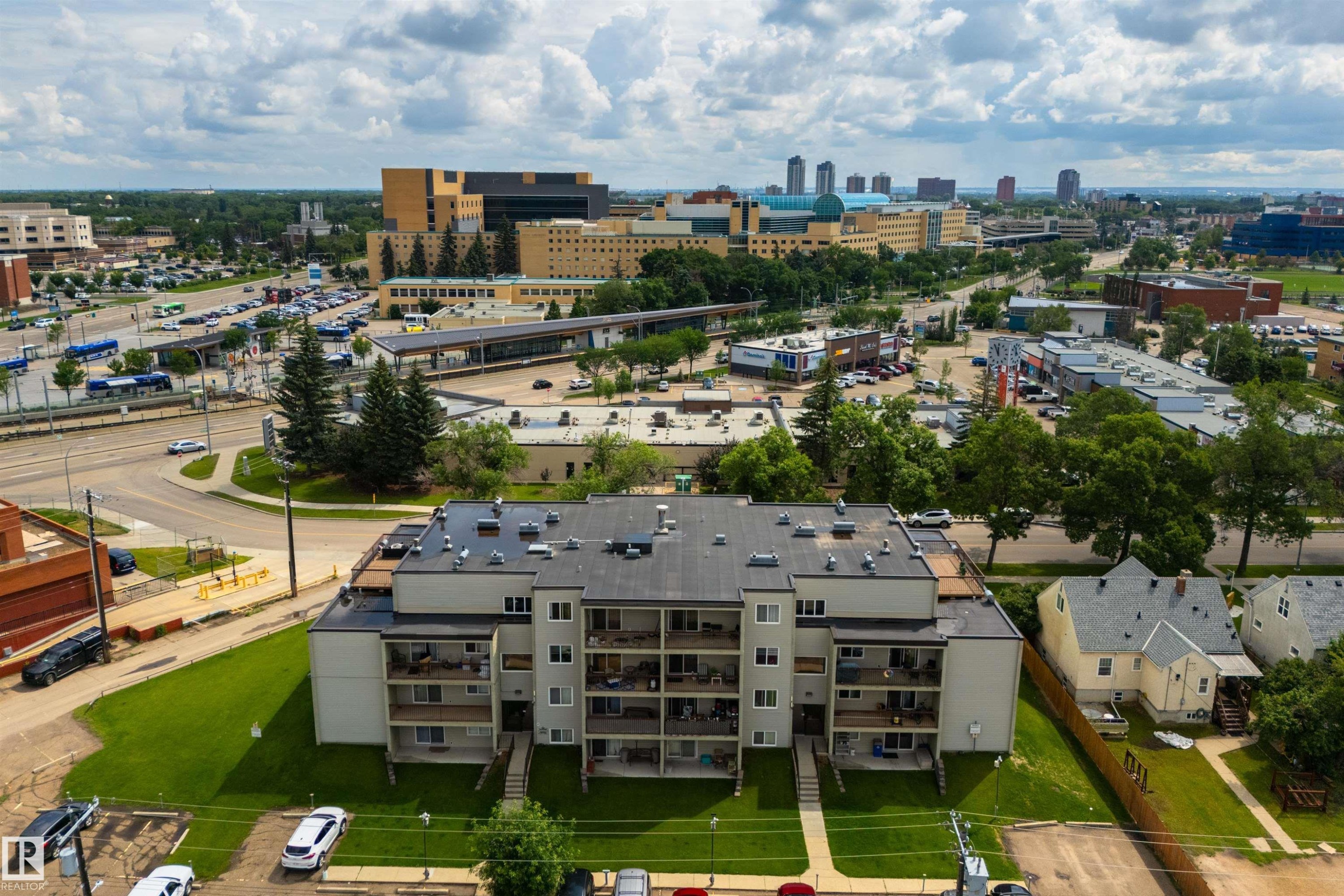 #204 11026 106 St Nw, Edmonton, AB - Outdoor With View