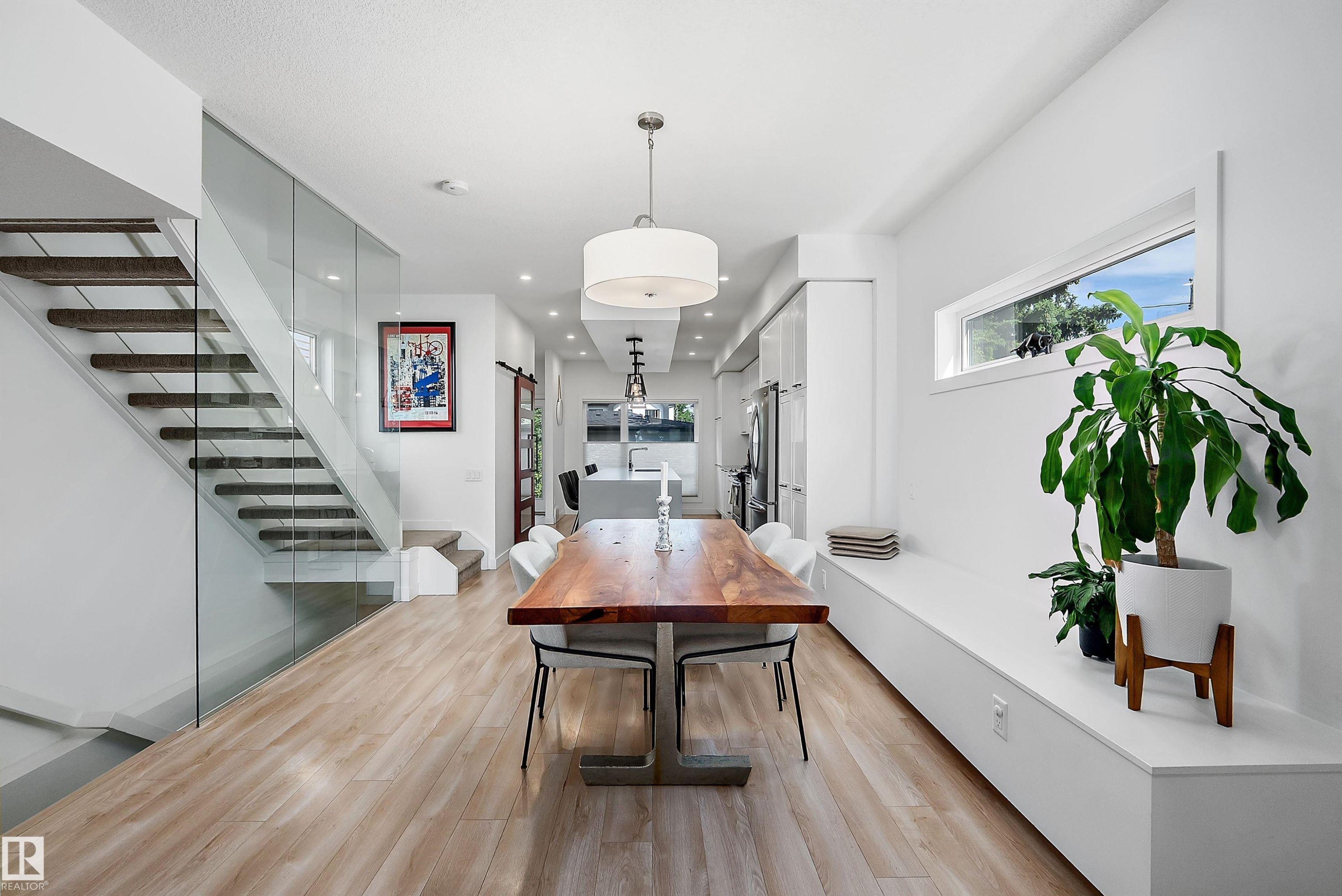 11413 126 Street Nw, Edmonton, AB - Indoor Photo Showing Other Room