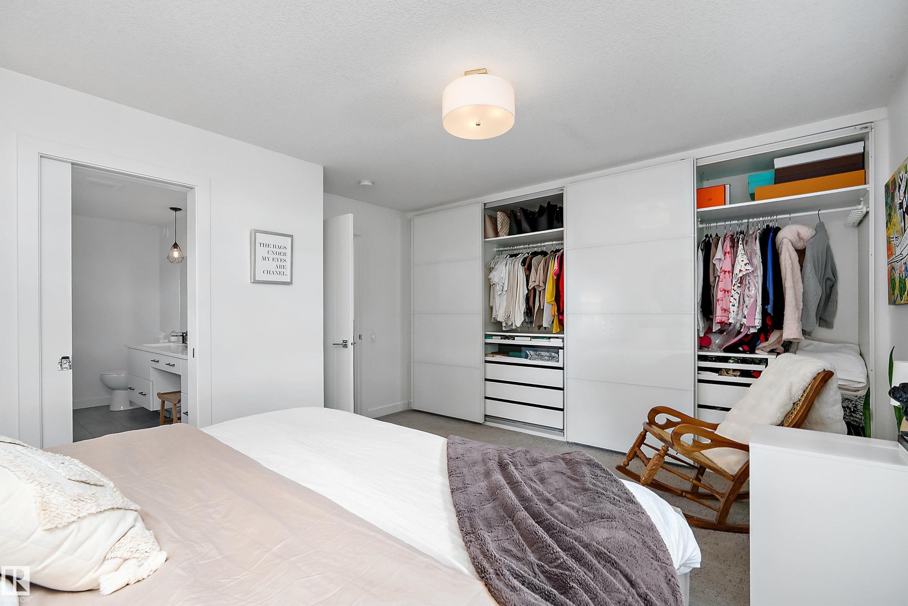 11413 126 Street Nw, Edmonton, AB - Indoor Photo Showing Bedroom