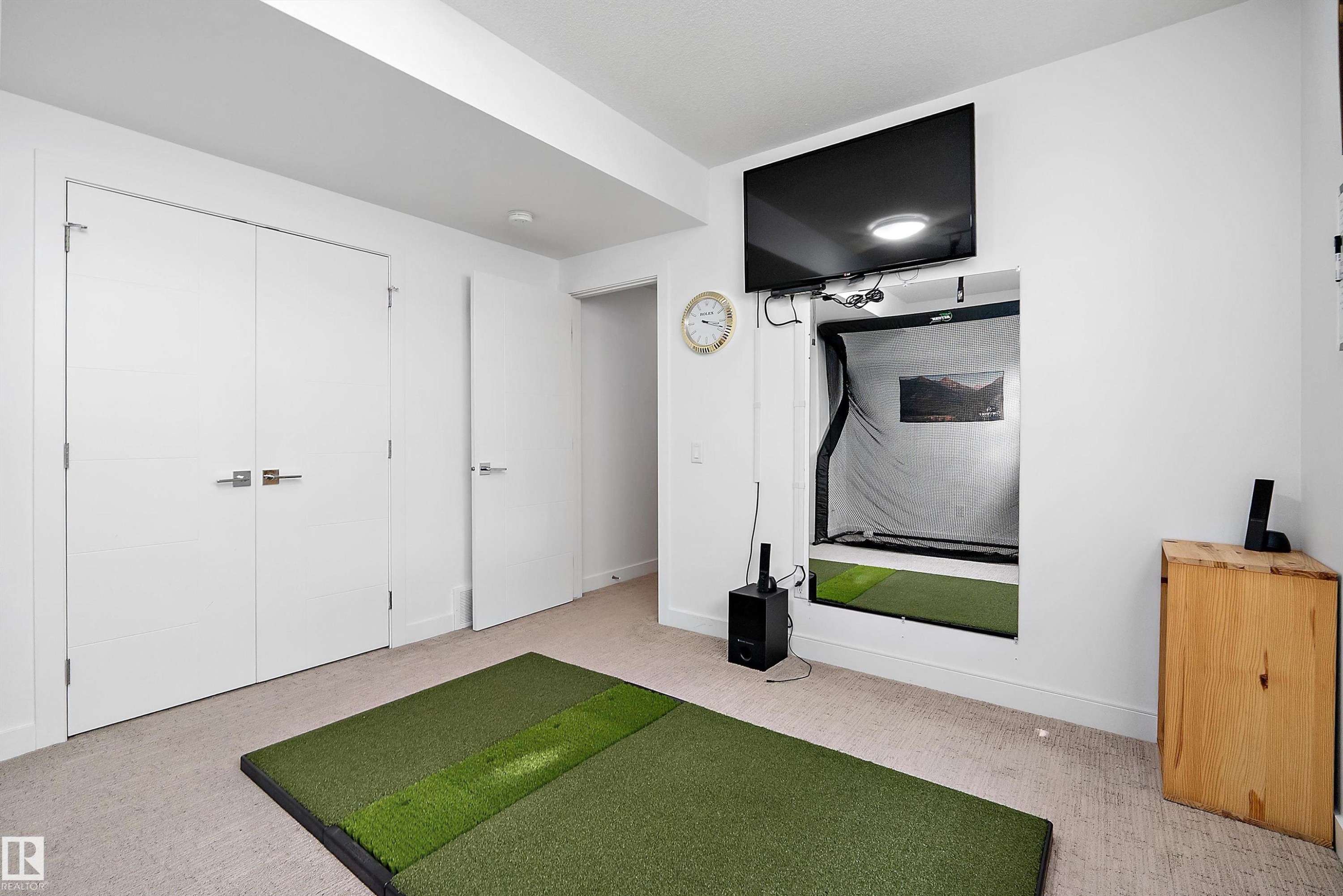 11413 126 Street Nw, Edmonton, AB - Indoor Photo Showing Other Room