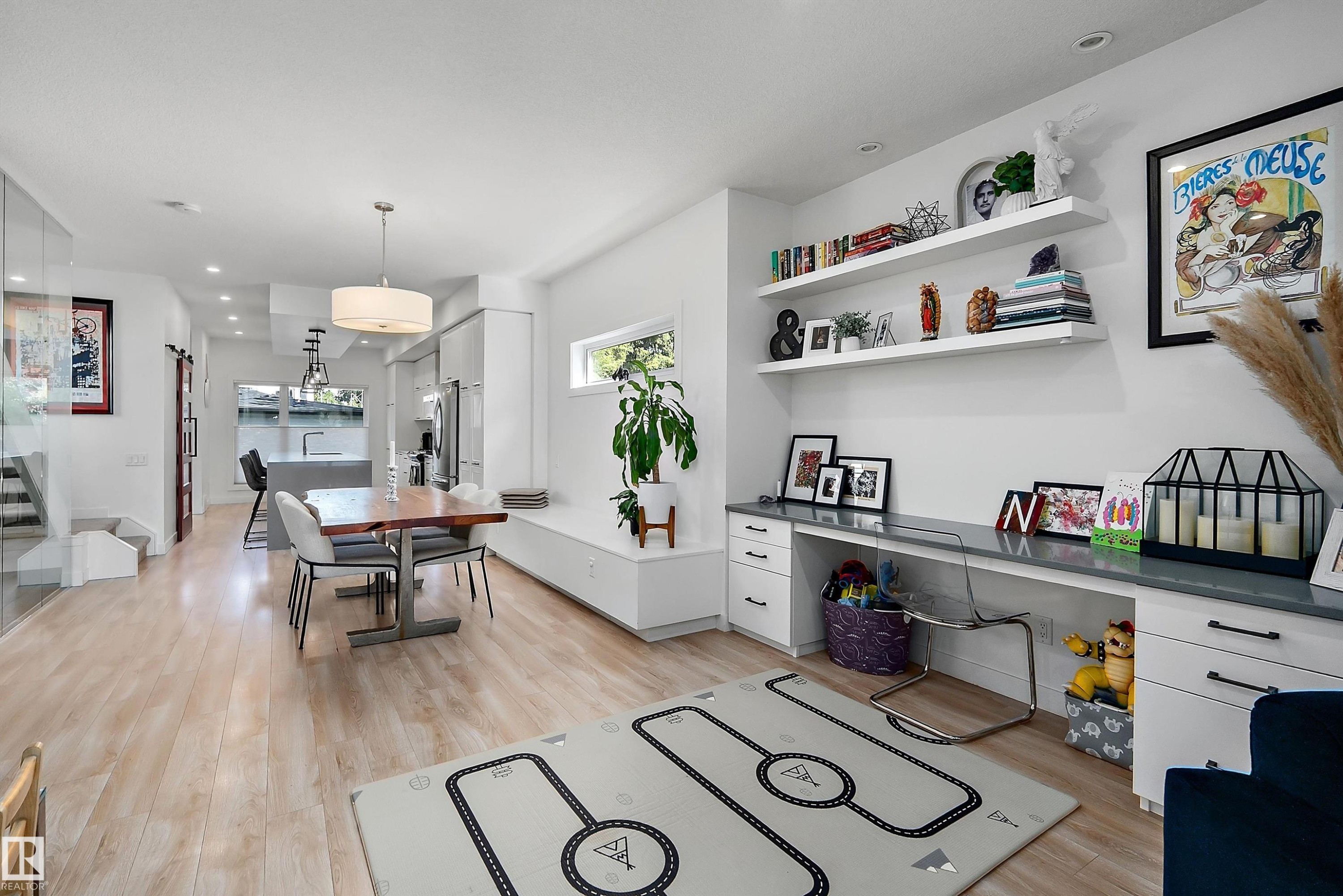 11413 126 Street Nw, Edmonton, AB - Indoor