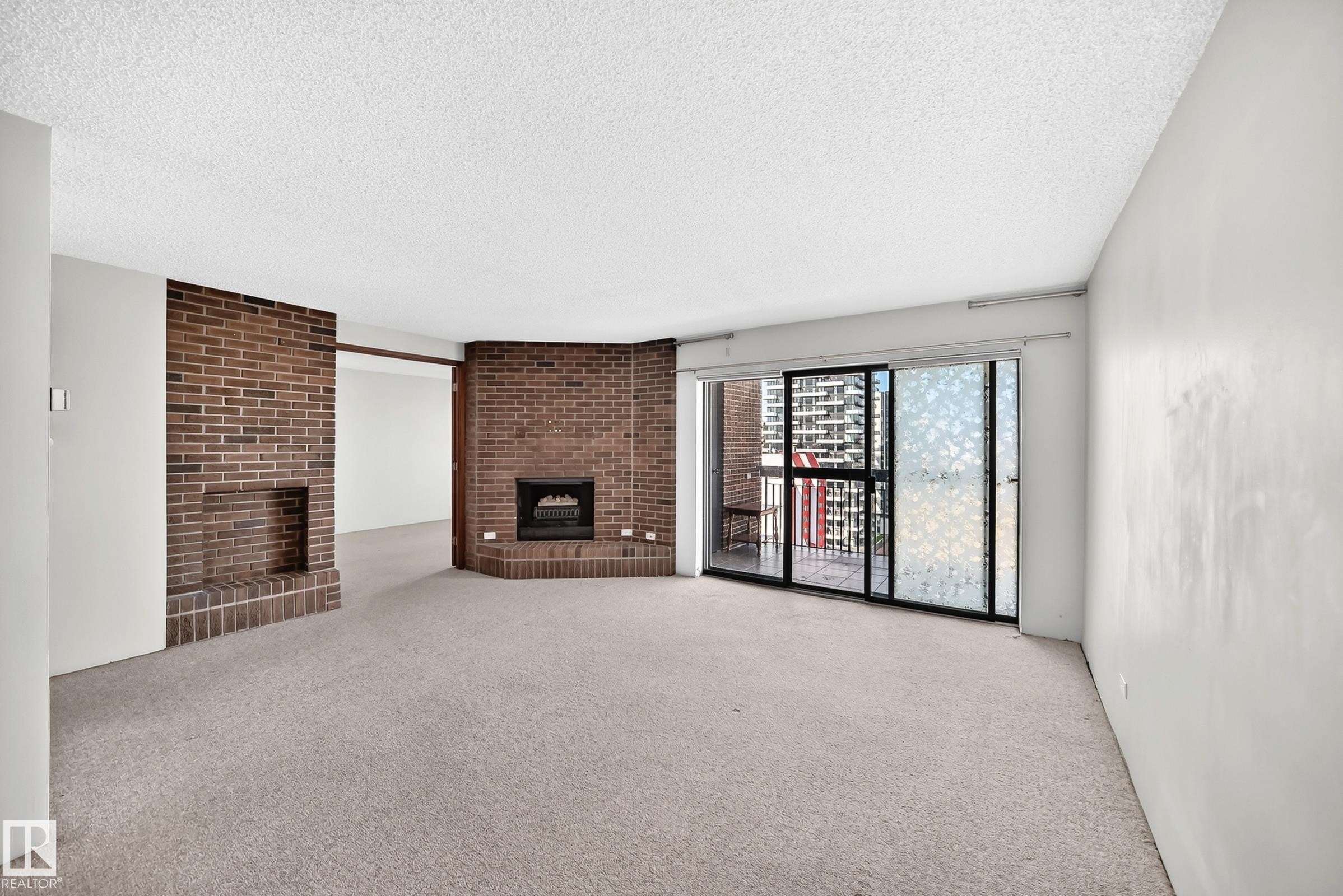 #1802 11027 87 Av Nw, Edmonton, AB - Indoor With Fireplace