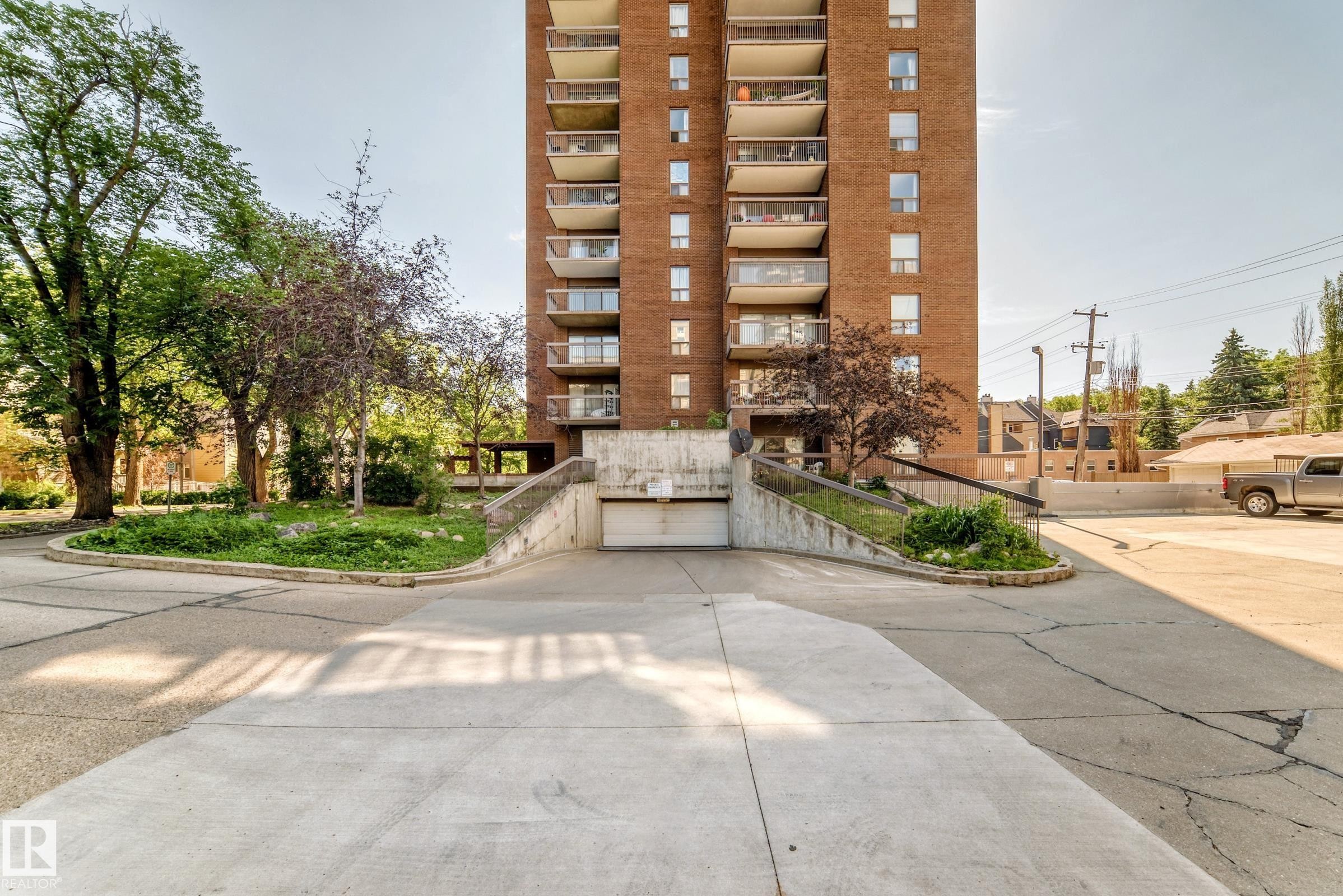 #1802 11027 87 Av Nw, Edmonton, AB - Outdoor With Balcony