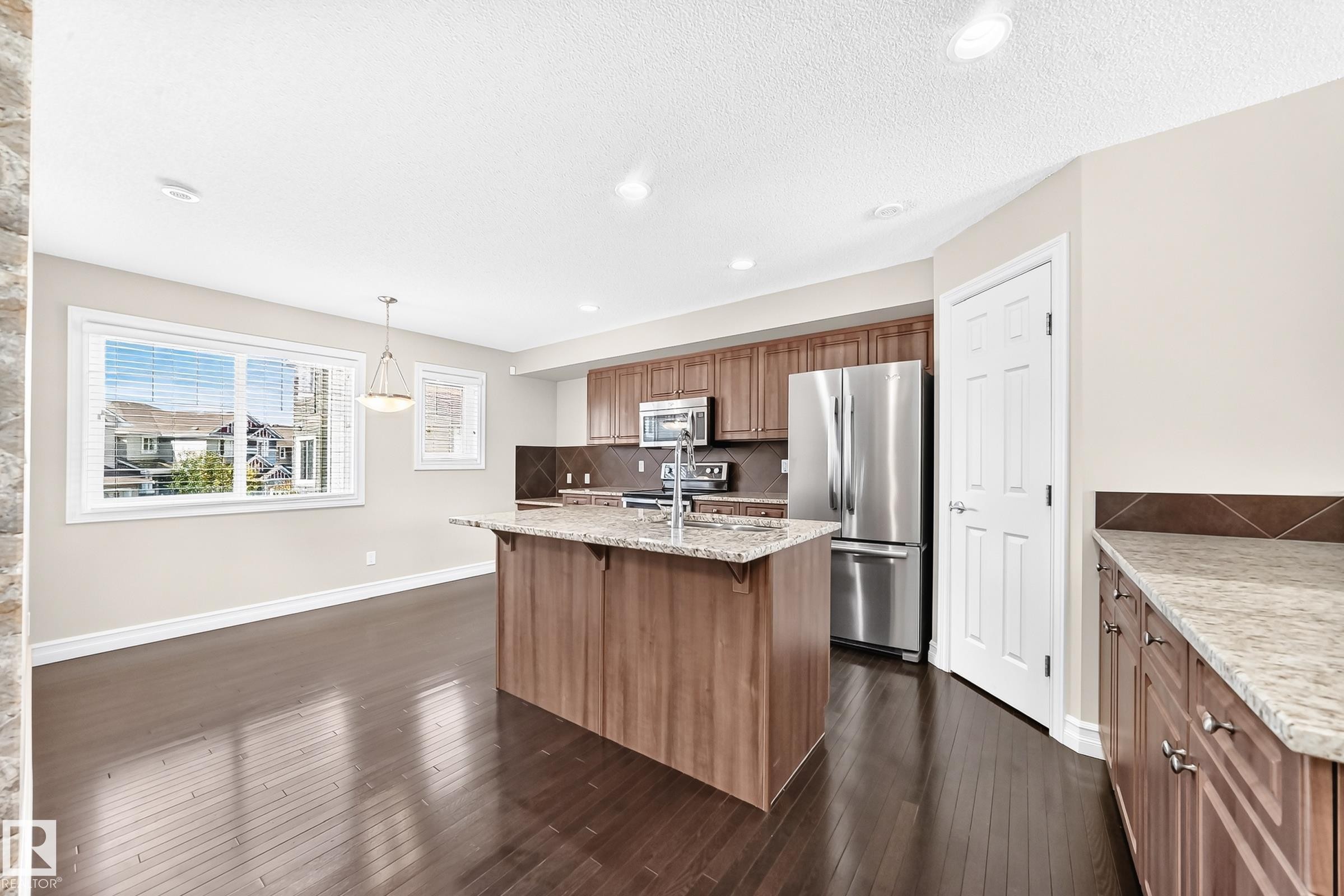 5321 3 Avenue Sw, Edmonton, AB