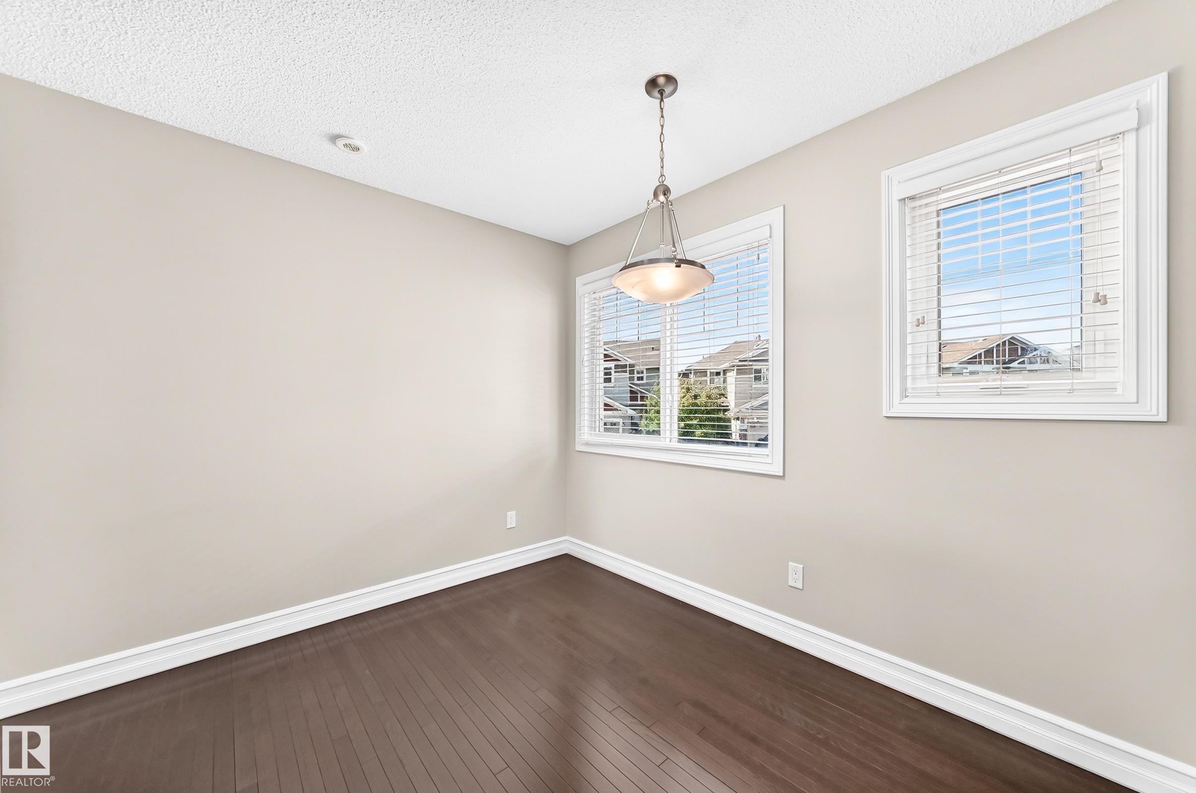 5321 3 Avenue Sw, Edmonton, AB