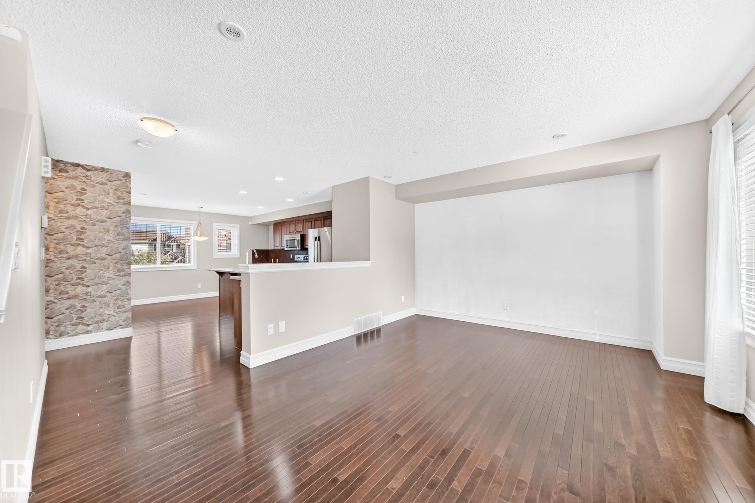 5321 3 Avenue Sw, Edmonton, AB