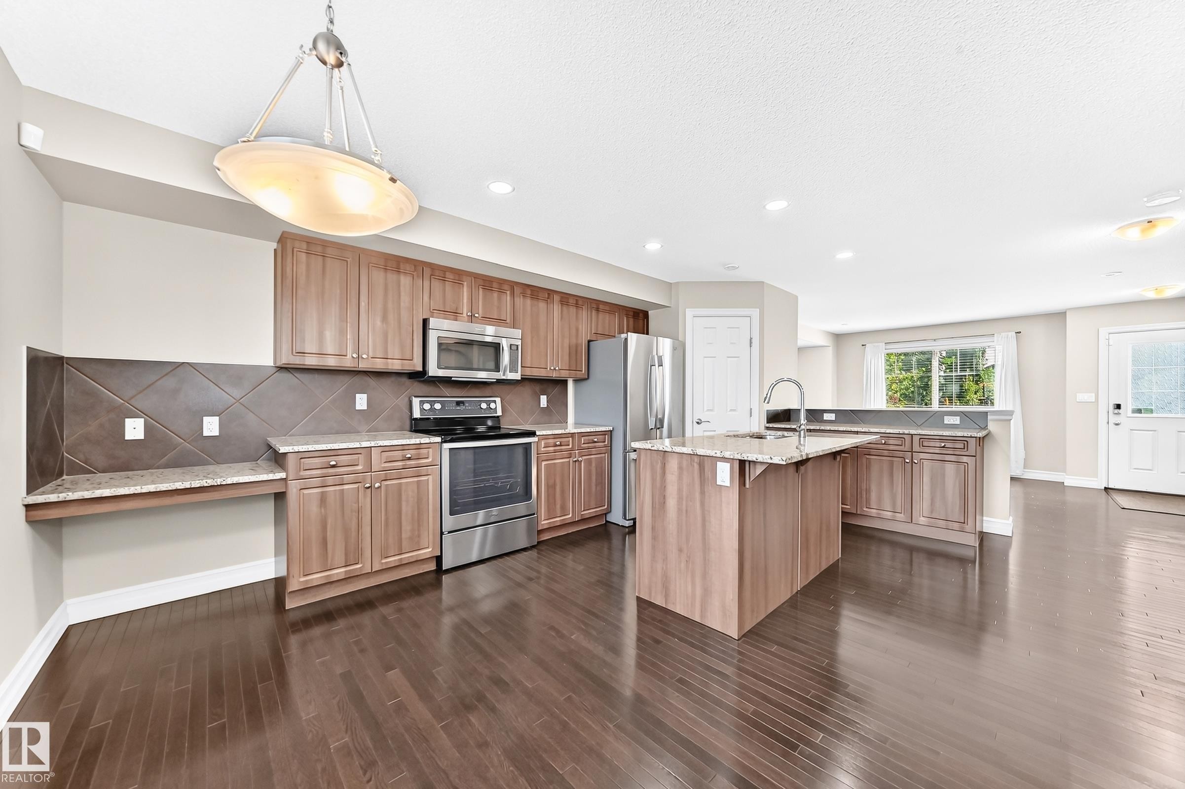 5321 3 Avenue Sw, Edmonton, AB