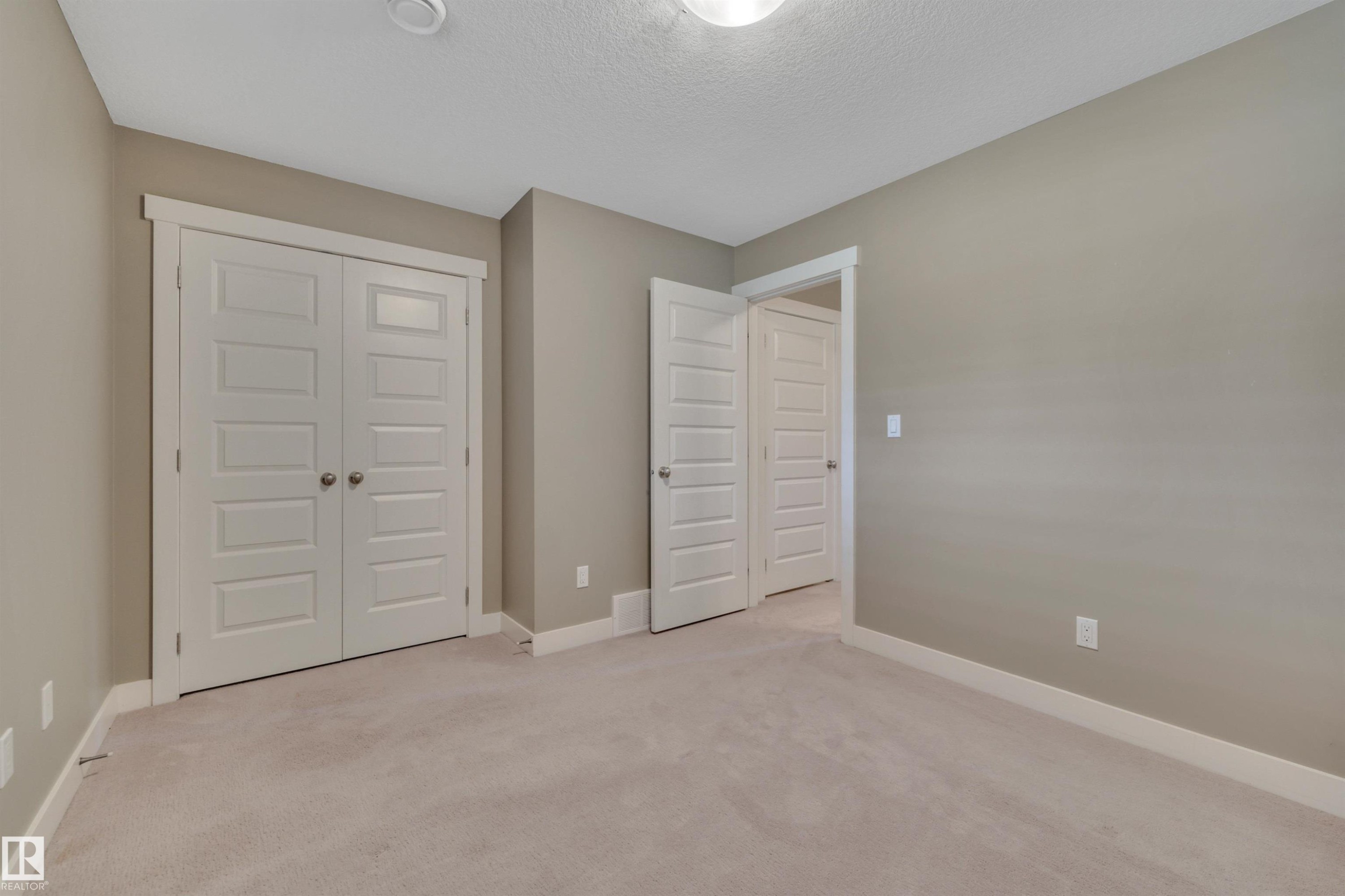 #262 401 Southfork Dr, Leduc, AB - Indoor Photo Showing Other Room