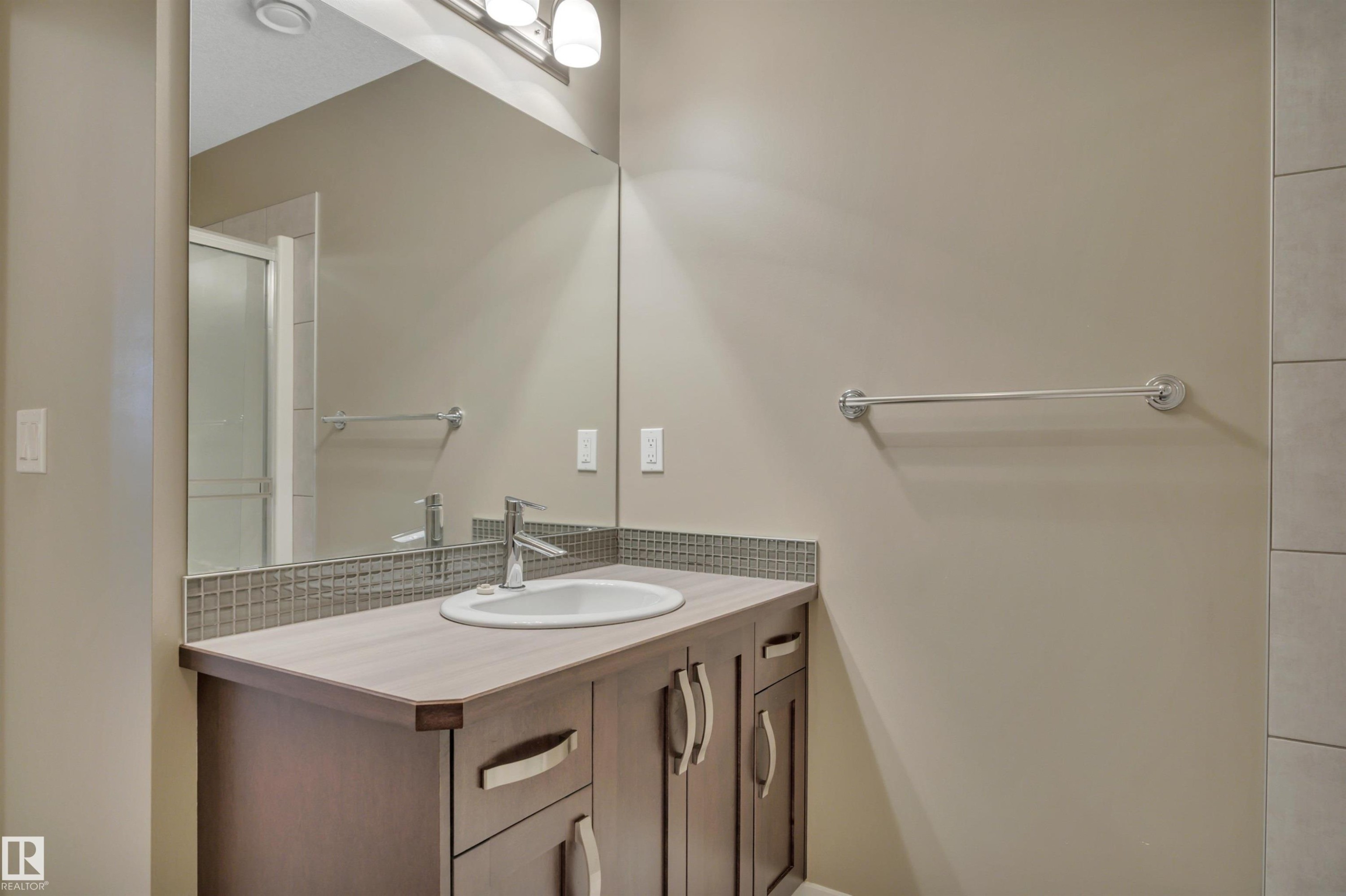#262 401 Southfork Dr, Leduc, AB - Indoor Photo Showing Bathroom