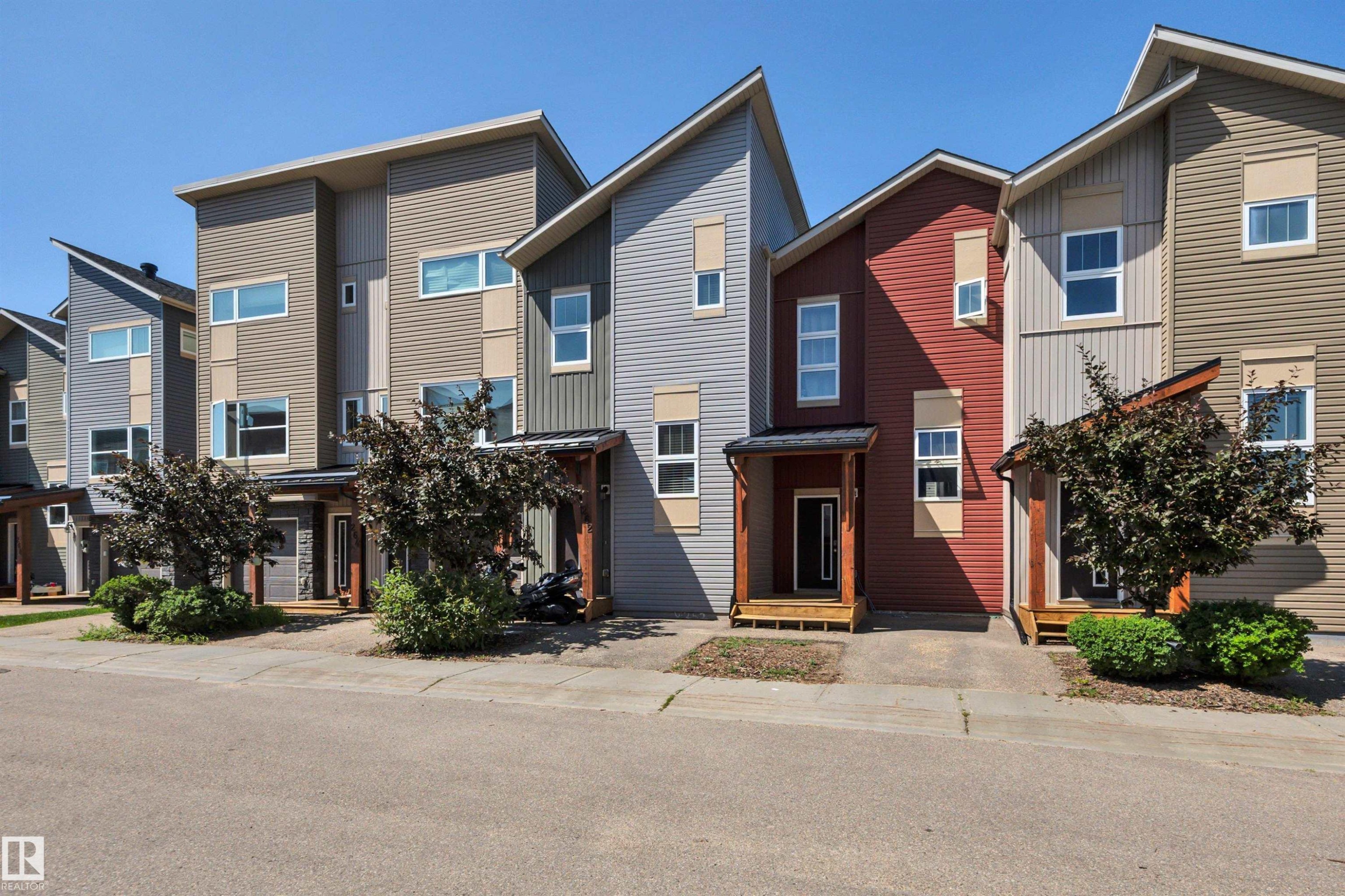 #262 401 Southfork Dr, Leduc, AB - Outdoor With Facade
