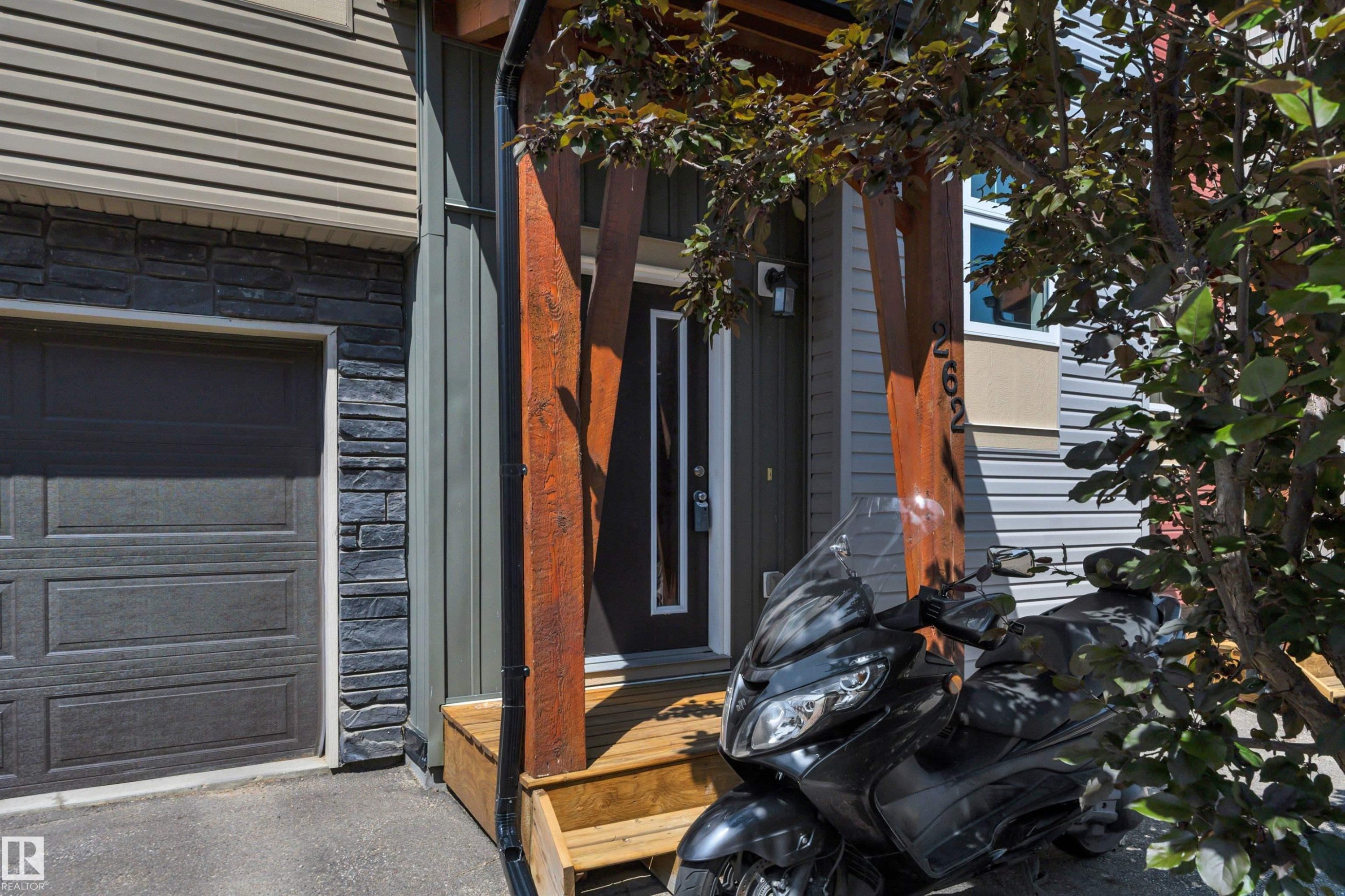 #262 401 Southfork Dr, Leduc, AB - Outdoor