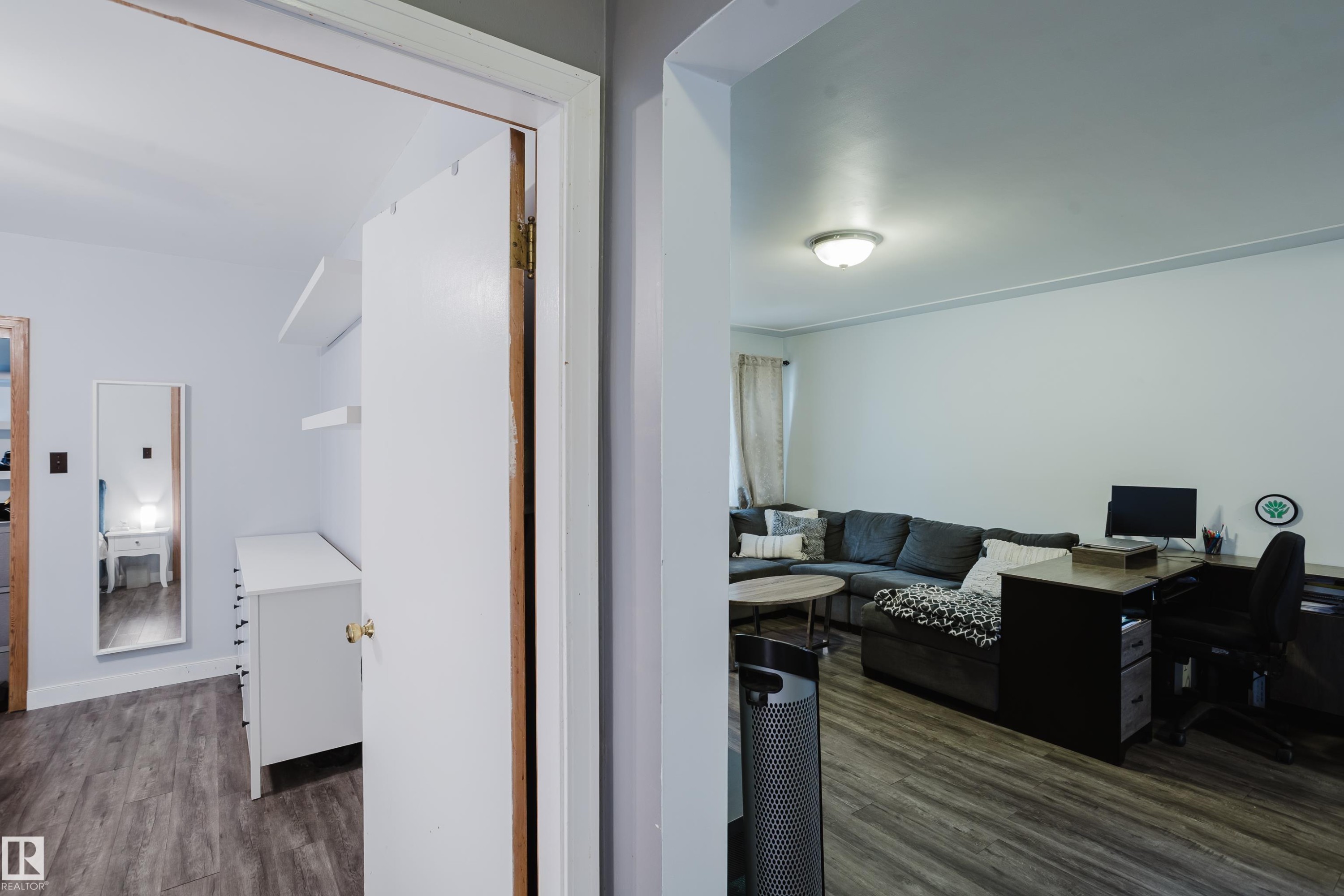 10623 76 Avenue Nw, Edmonton, AB - Indoor Photo Showing Other Room