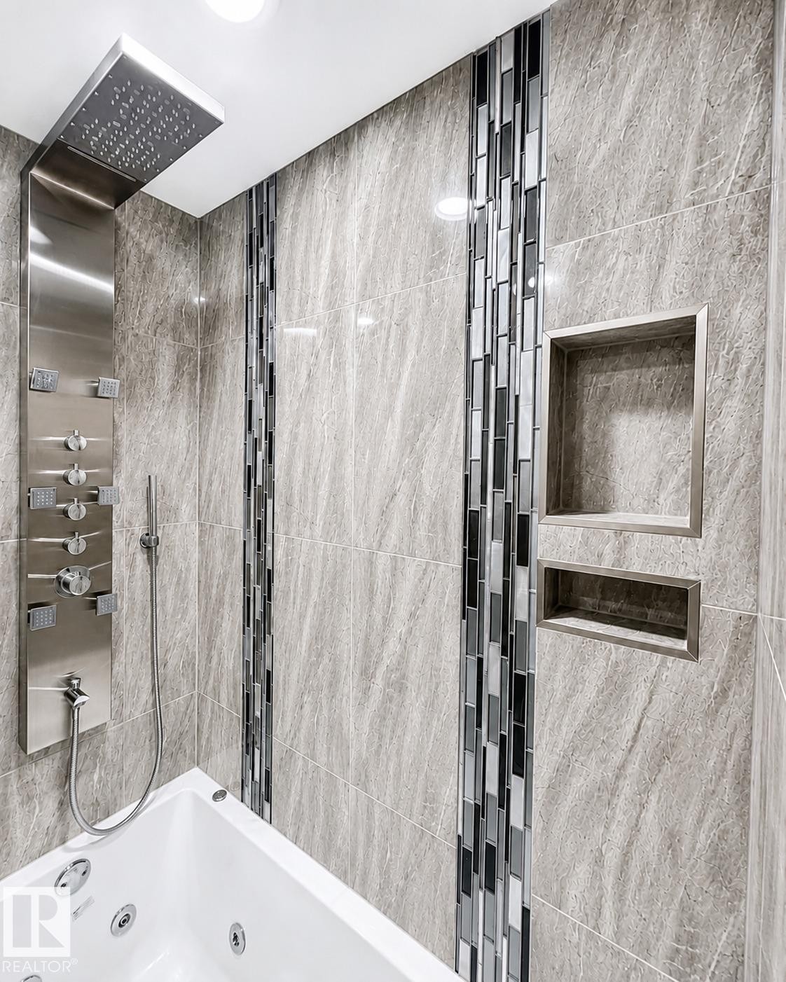 3911 67 Street Nw, Edmonton, AB - Indoor Photo Showing Bathroom