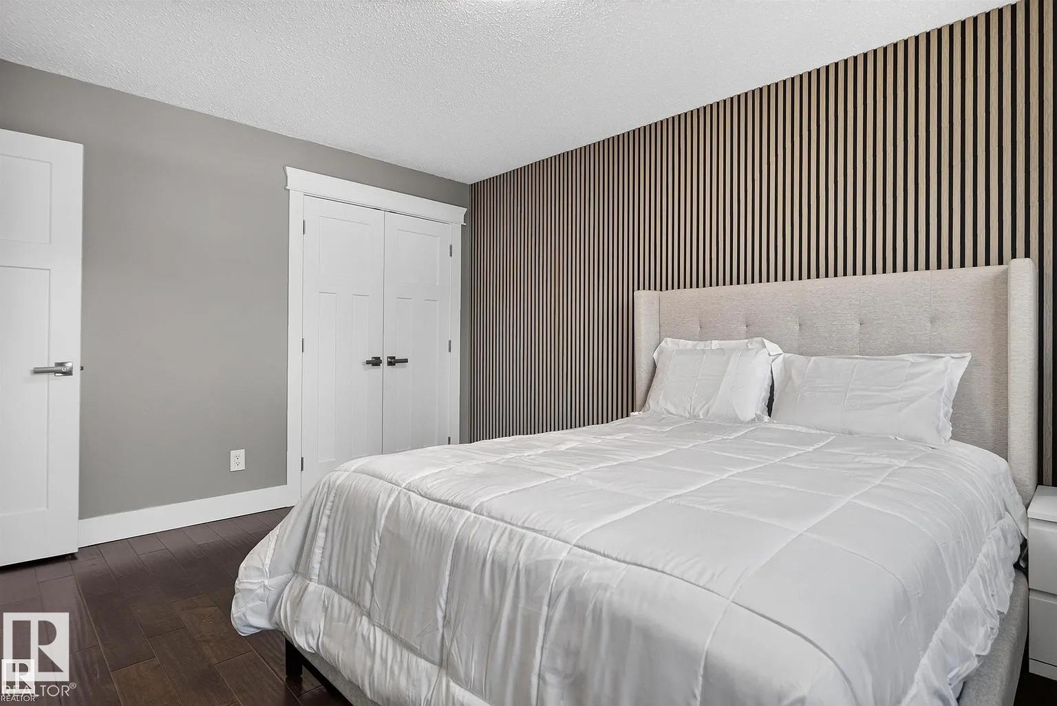 3911 67 Street Nw, Edmonton, AB - Indoor Photo Showing Bedroom