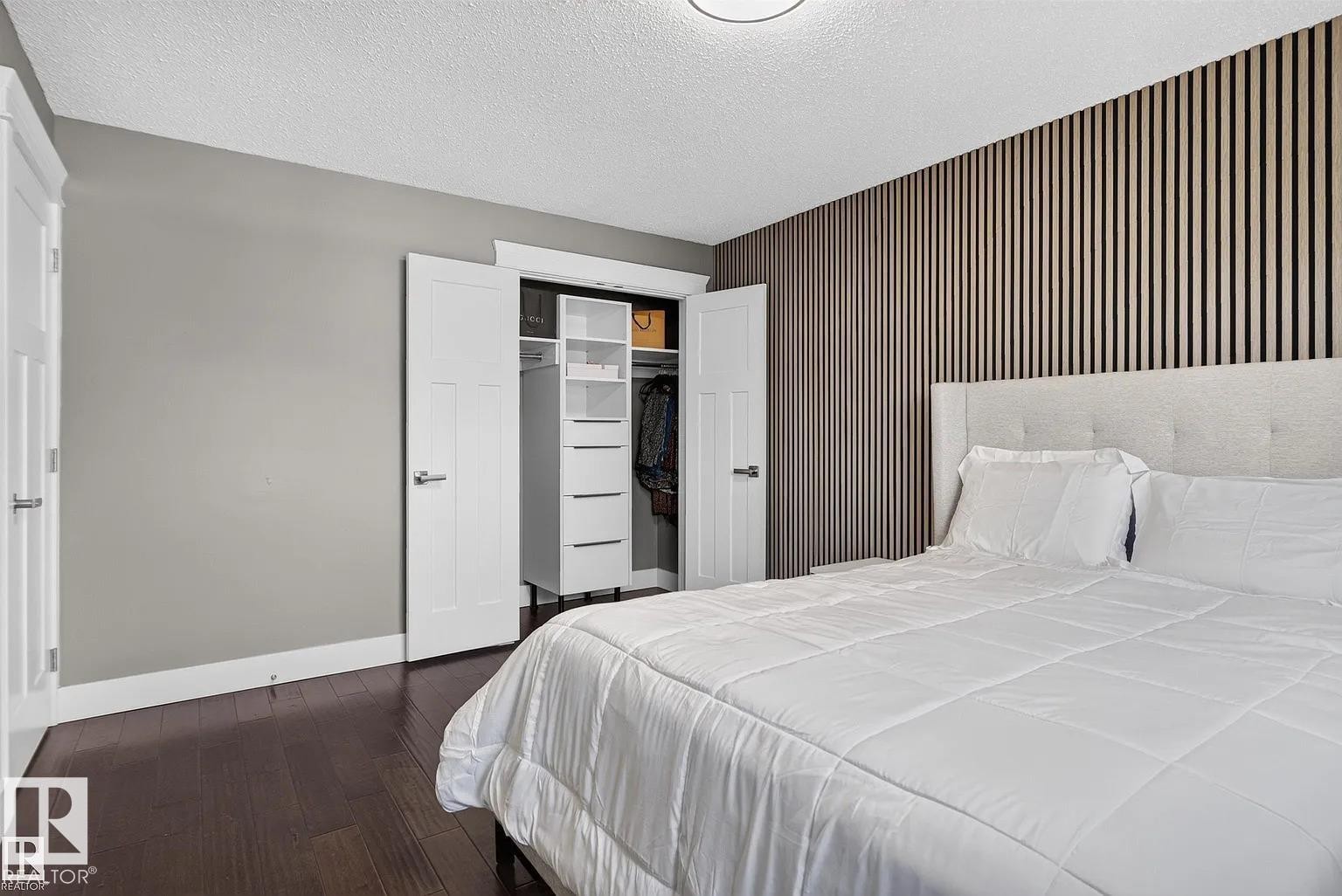 3911 67 Street Nw, Edmonton, AB - Indoor Photo Showing Bedroom