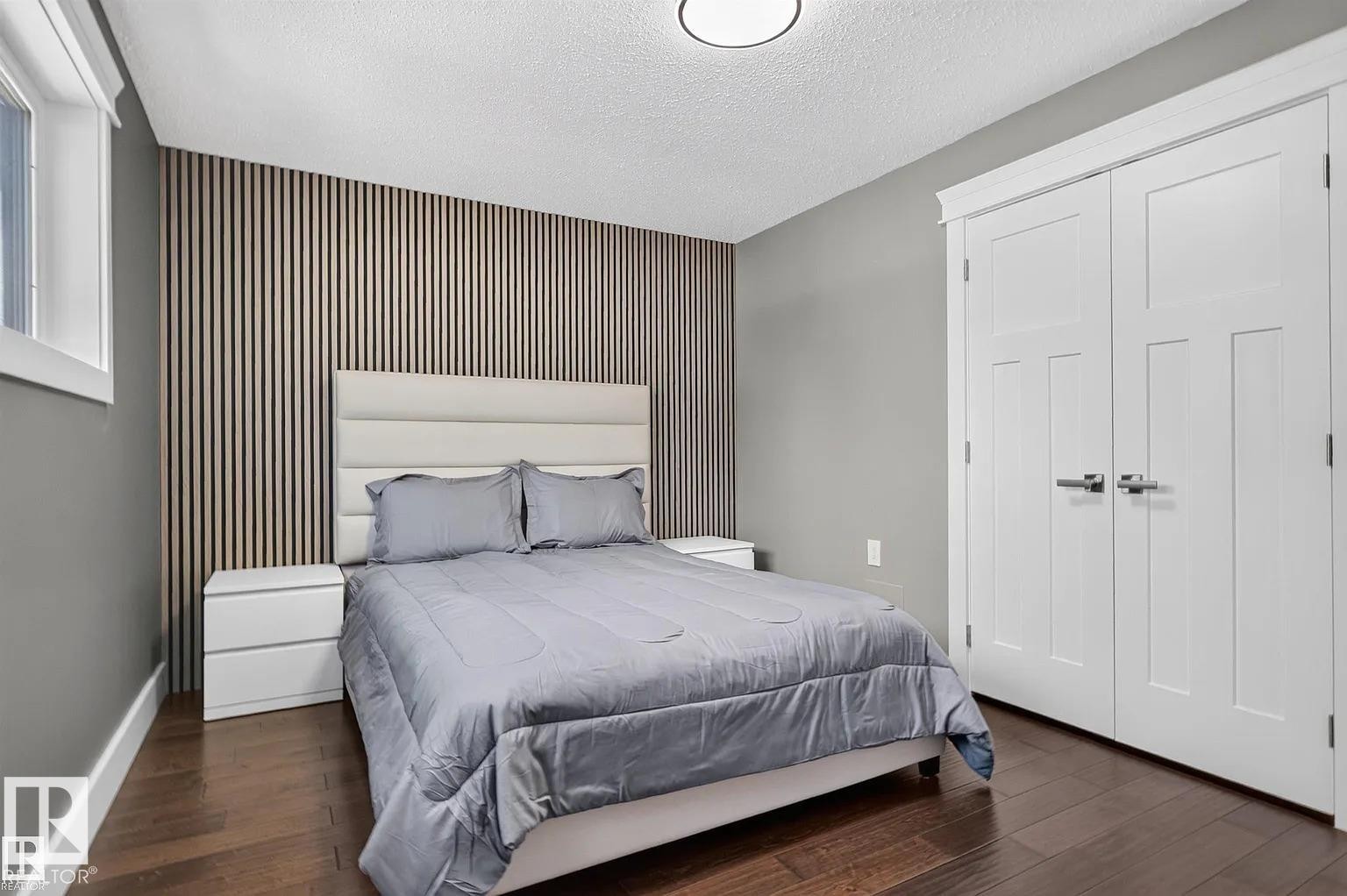 3911 67 Street Nw, Edmonton, AB - Indoor Photo Showing Bedroom