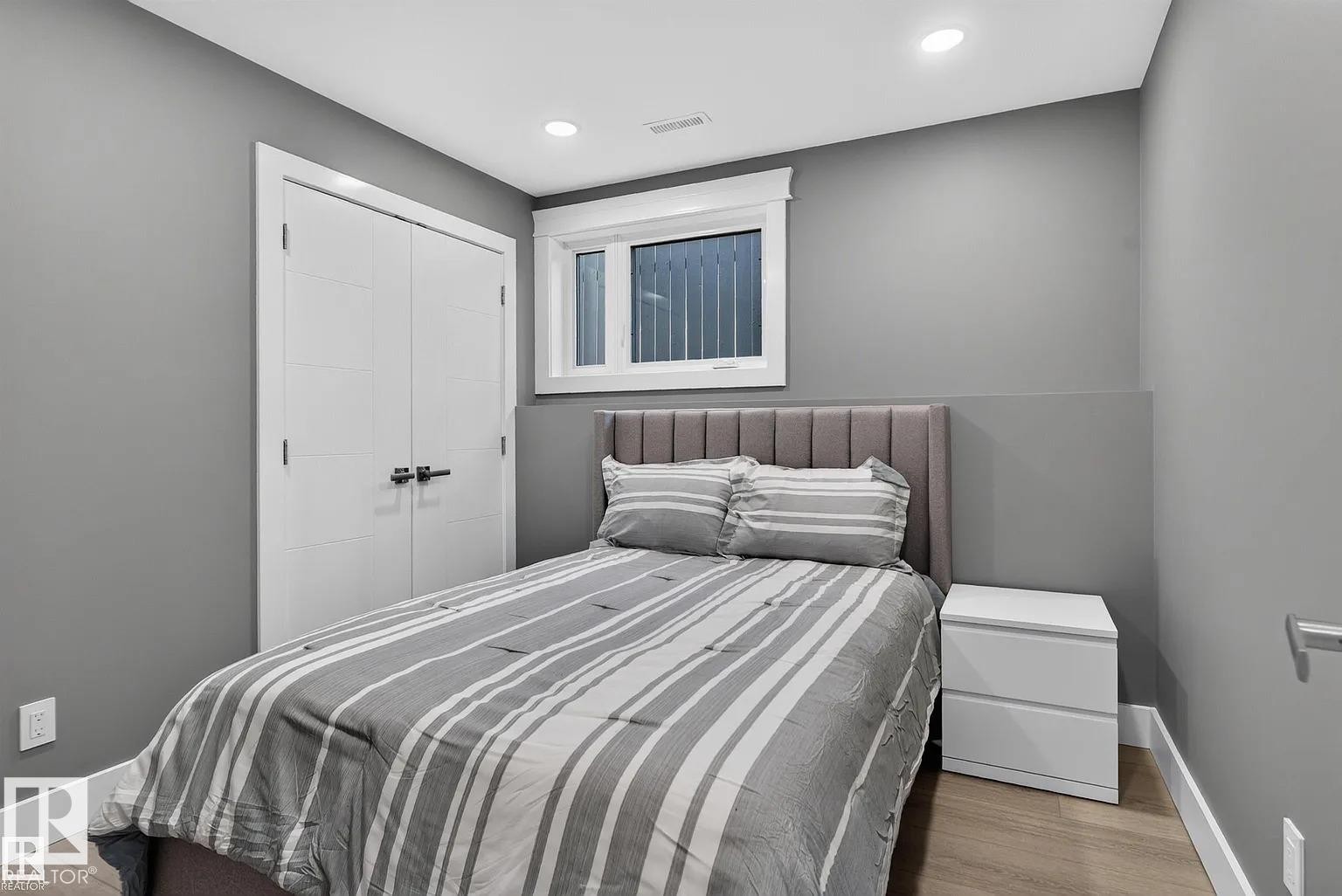 3911 67 Street Nw, Edmonton, AB - Indoor Photo Showing Bedroom