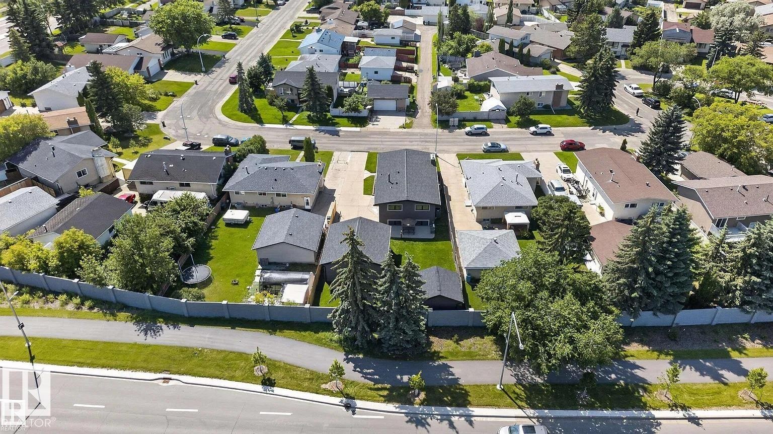 3911 67 Street Nw, Edmonton, AB - Outdoor With View