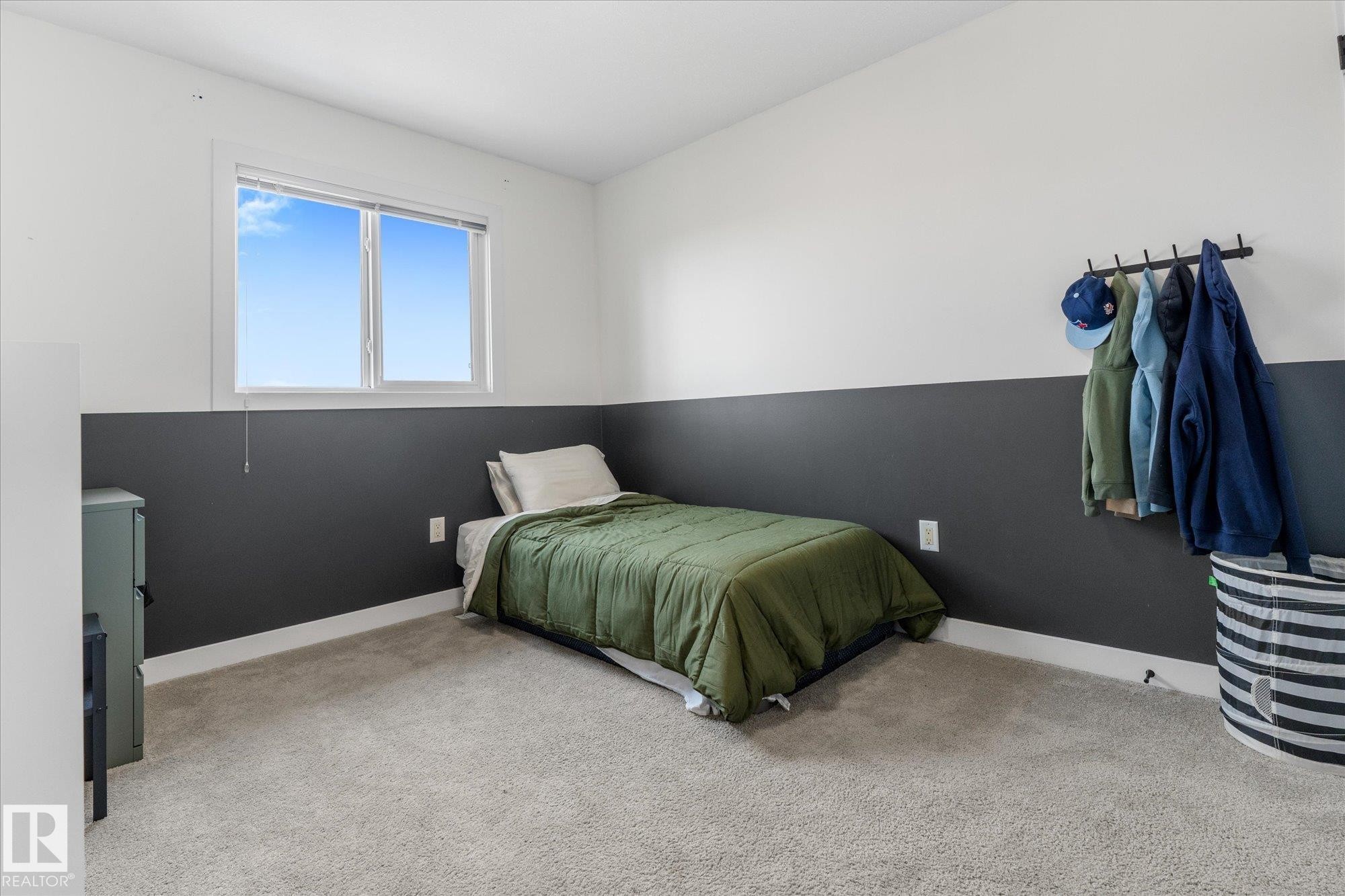 148 Brickyard Place, Stony Plain, AB - Indoor Photo Showing Bedroom