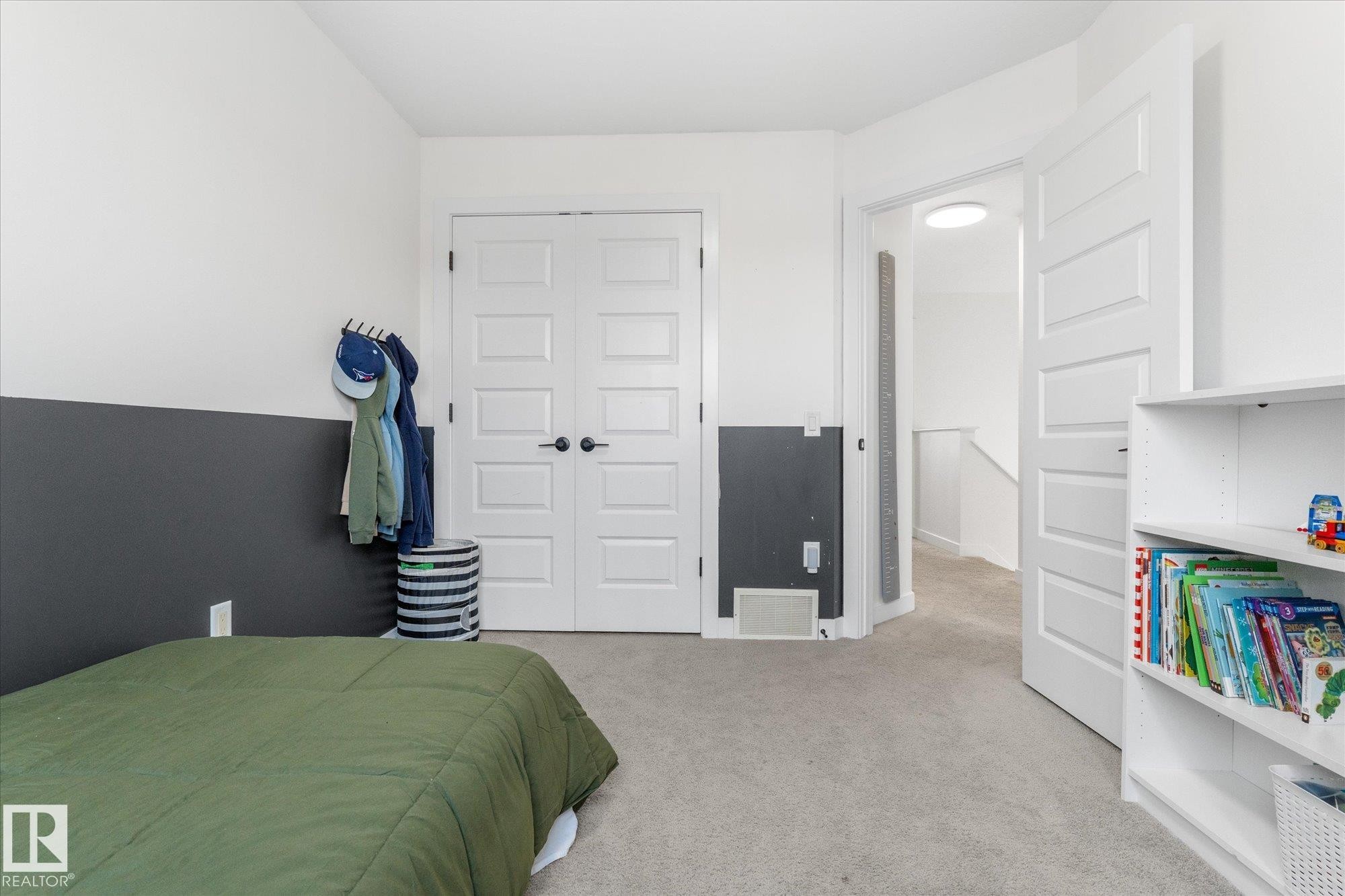 148 Brickyard Place, Stony Plain, AB - Indoor Photo Showing Bedroom