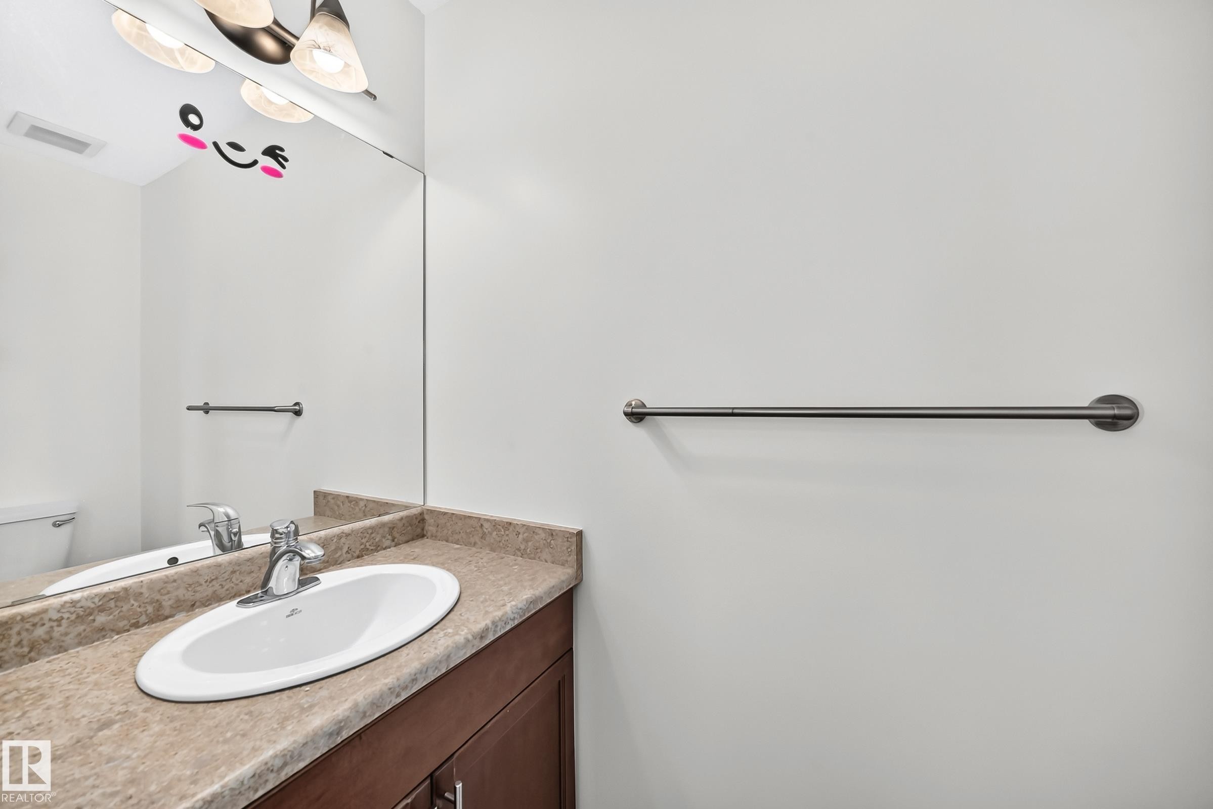 369 Brintnell Boulevard Nw, Edmonton, AB - Indoor Photo Showing Bathroom