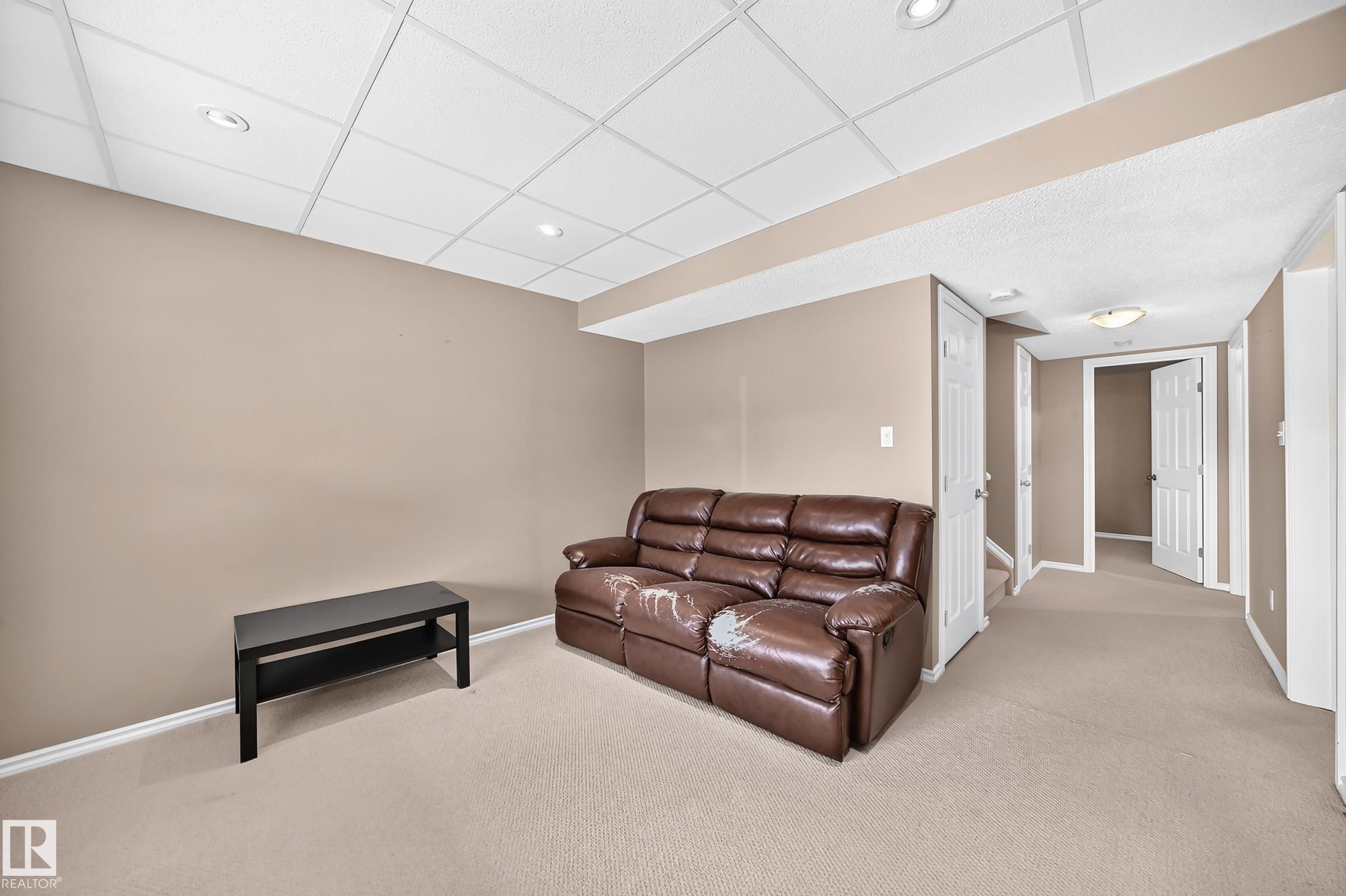 369 Brintnell Boulevard Nw, Edmonton, AB - Indoor