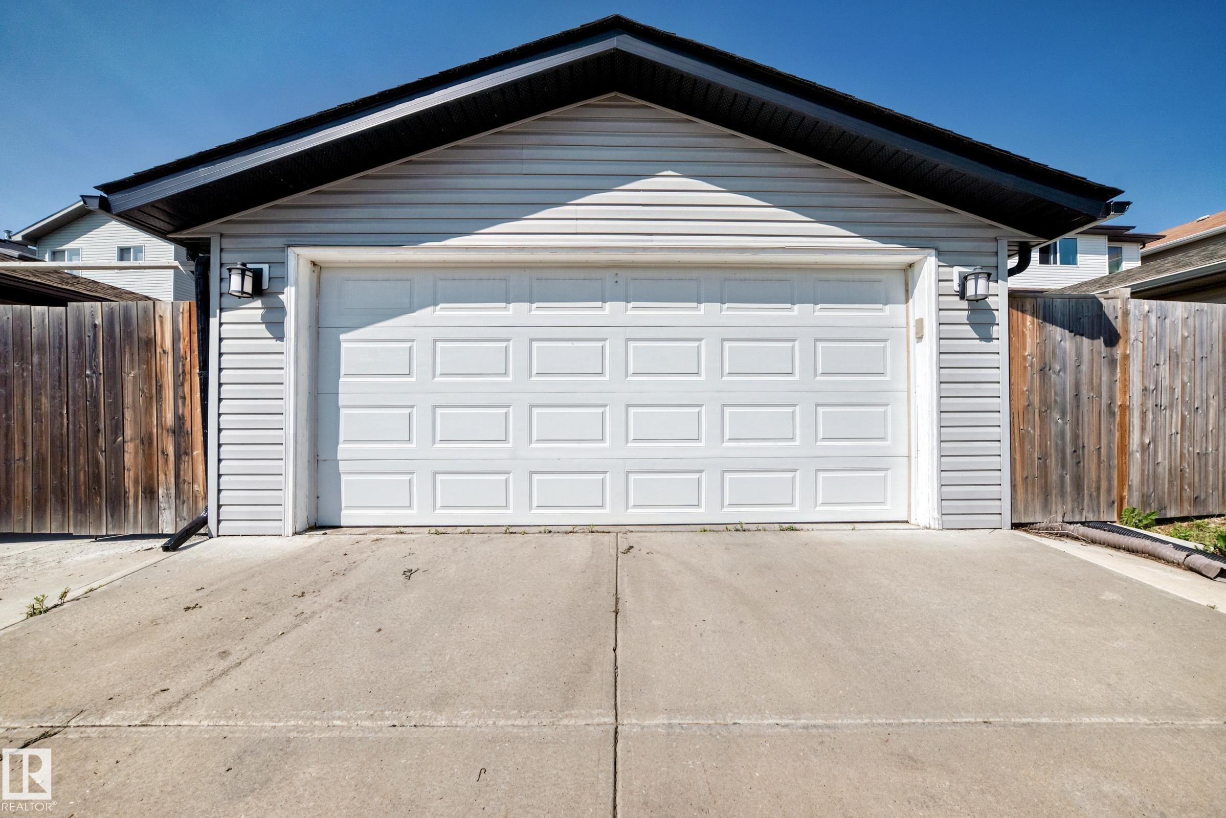369 Brintnell Boulevard Nw, Edmonton, AB - Outdoor