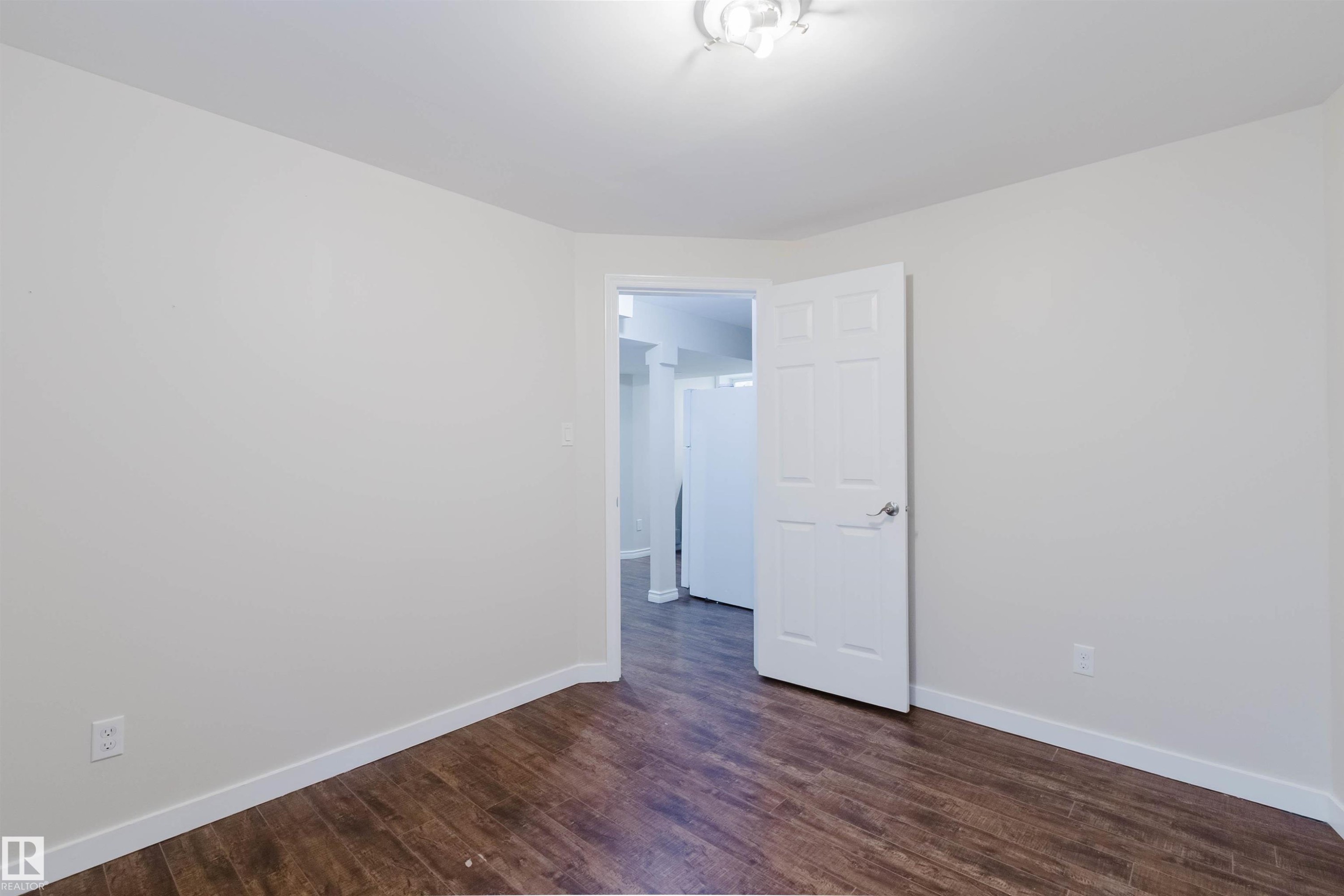 Empty room - 1686 Tompkins Wynd Nw, Edmonton, AB - Indoor Photo Showing Other Room