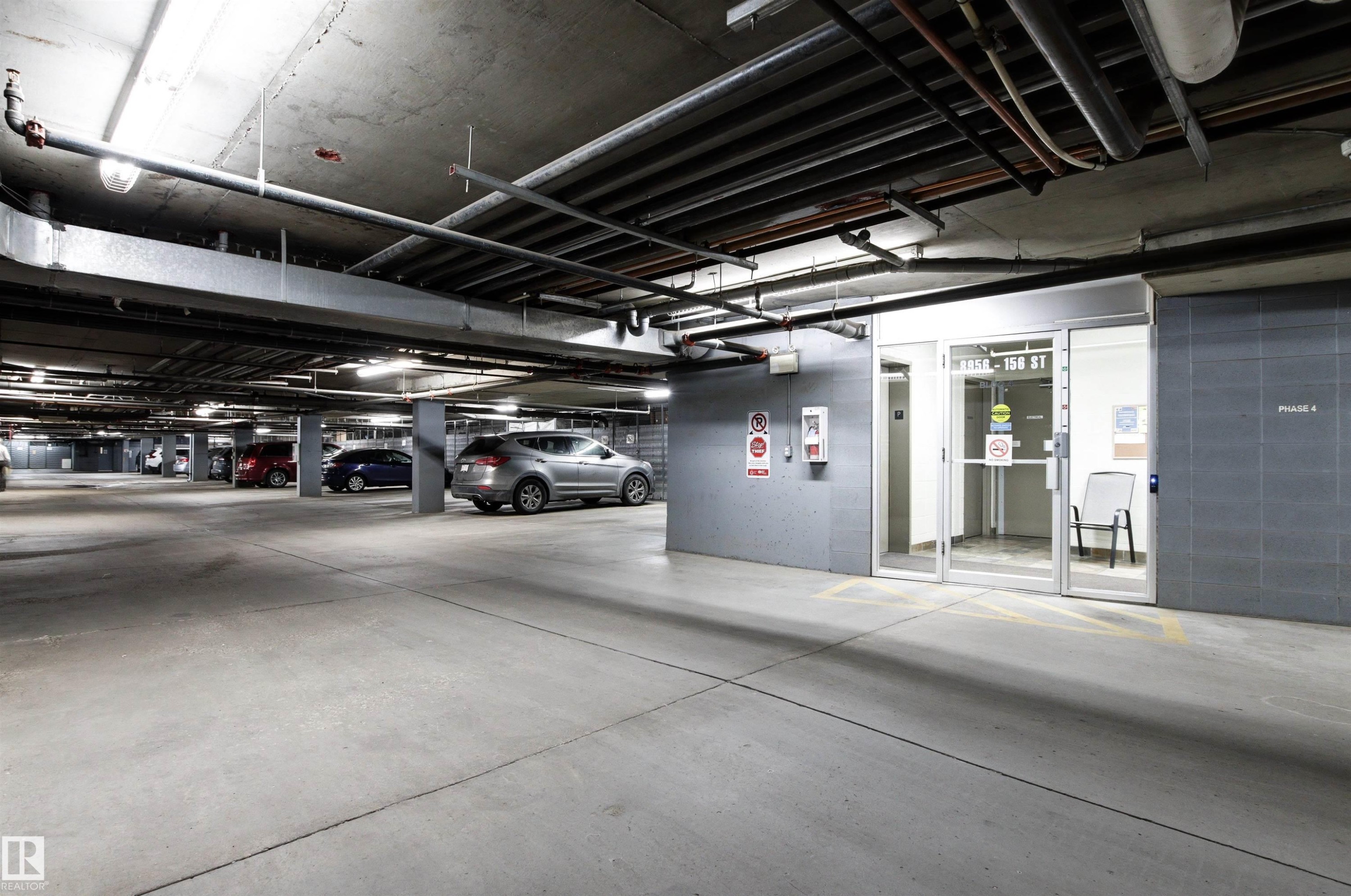 #203 8956 156 St Nw, Edmonton, AB - Indoor Photo Showing Garage