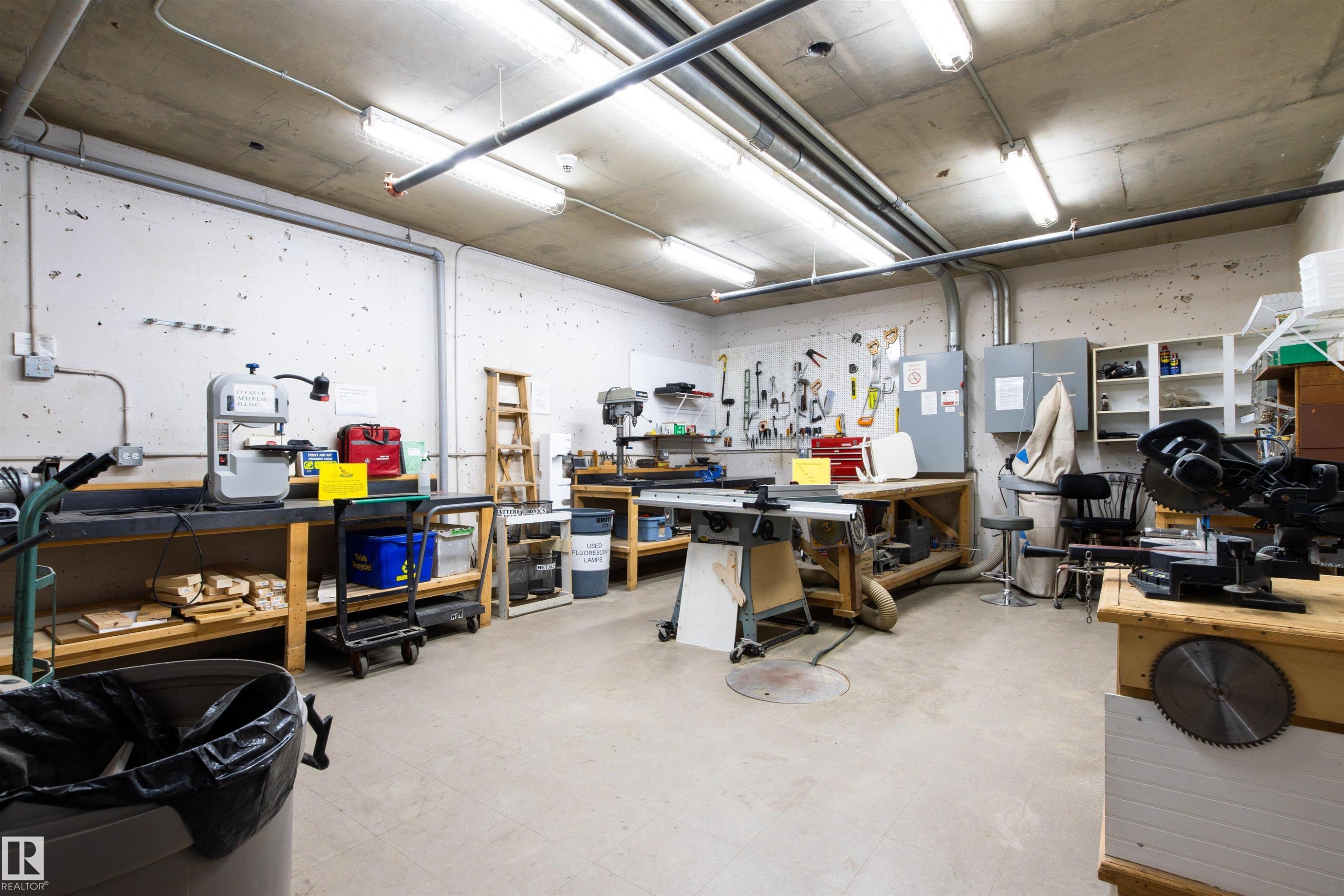 #203 8956 156 St Nw, Edmonton, AB - Indoor