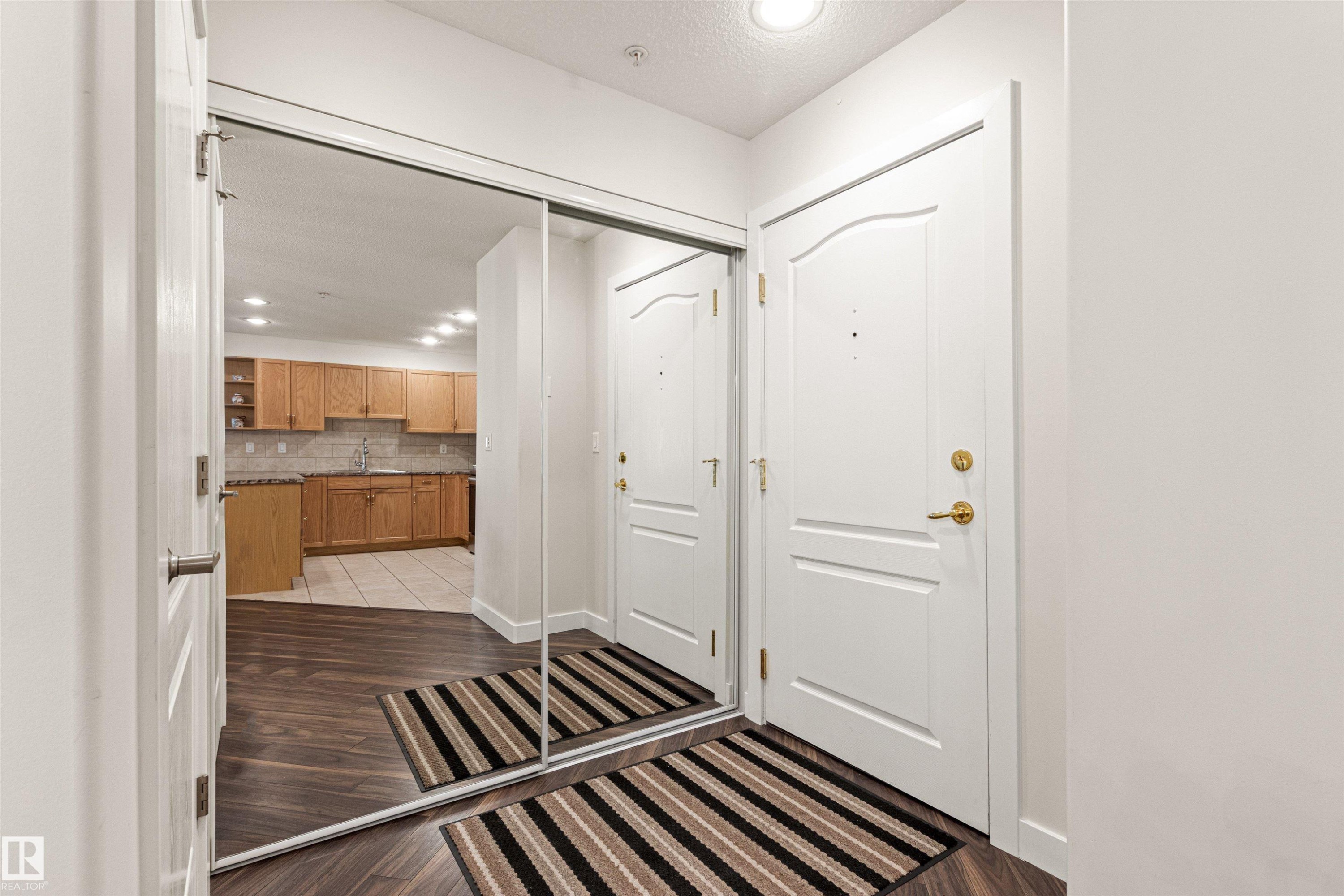 #203 8956 156 St Nw, Edmonton, AB - Indoor Photo Showing Other Room
